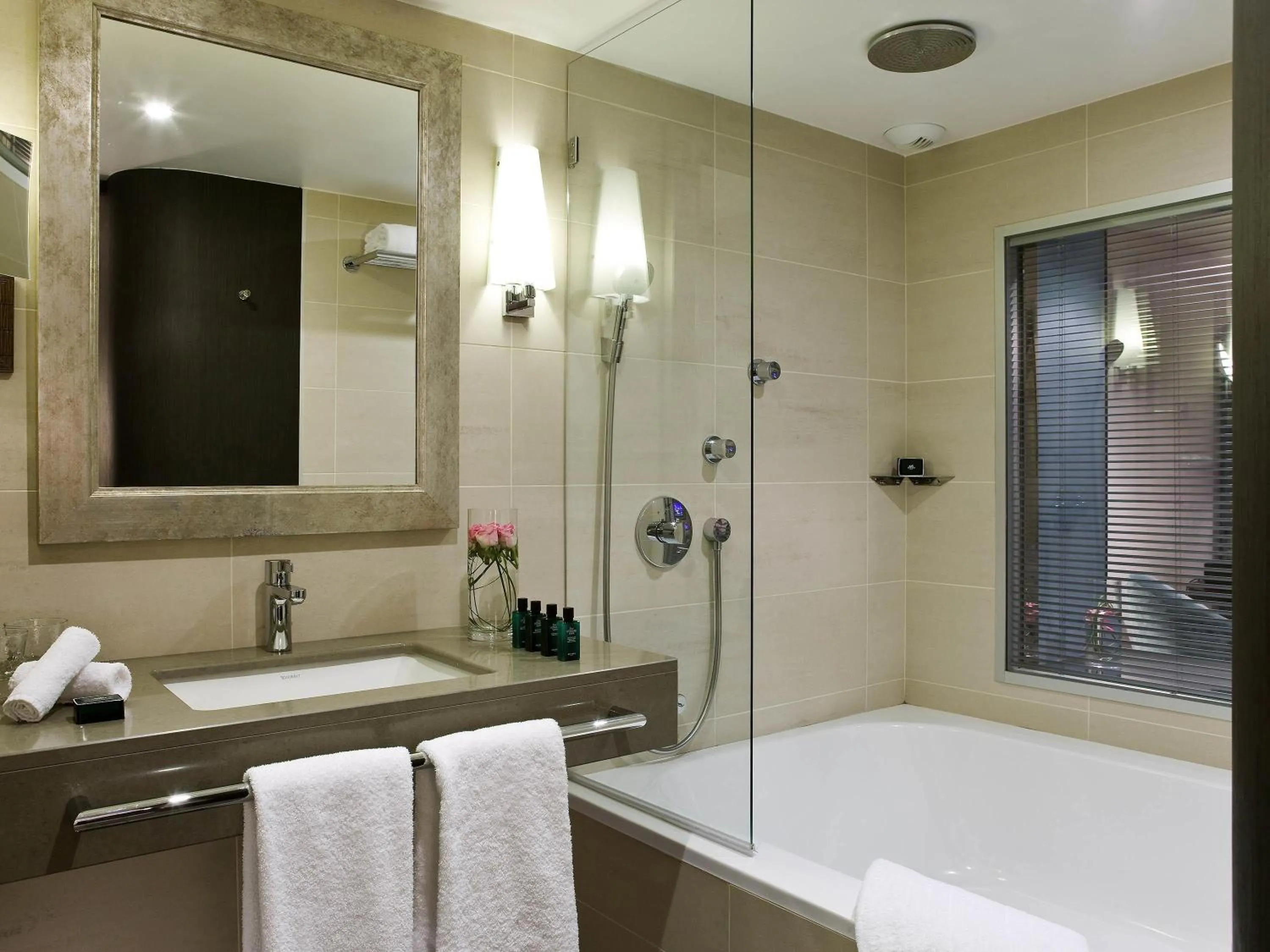 Bedroom in Sofitel Marseille Vieux-Port