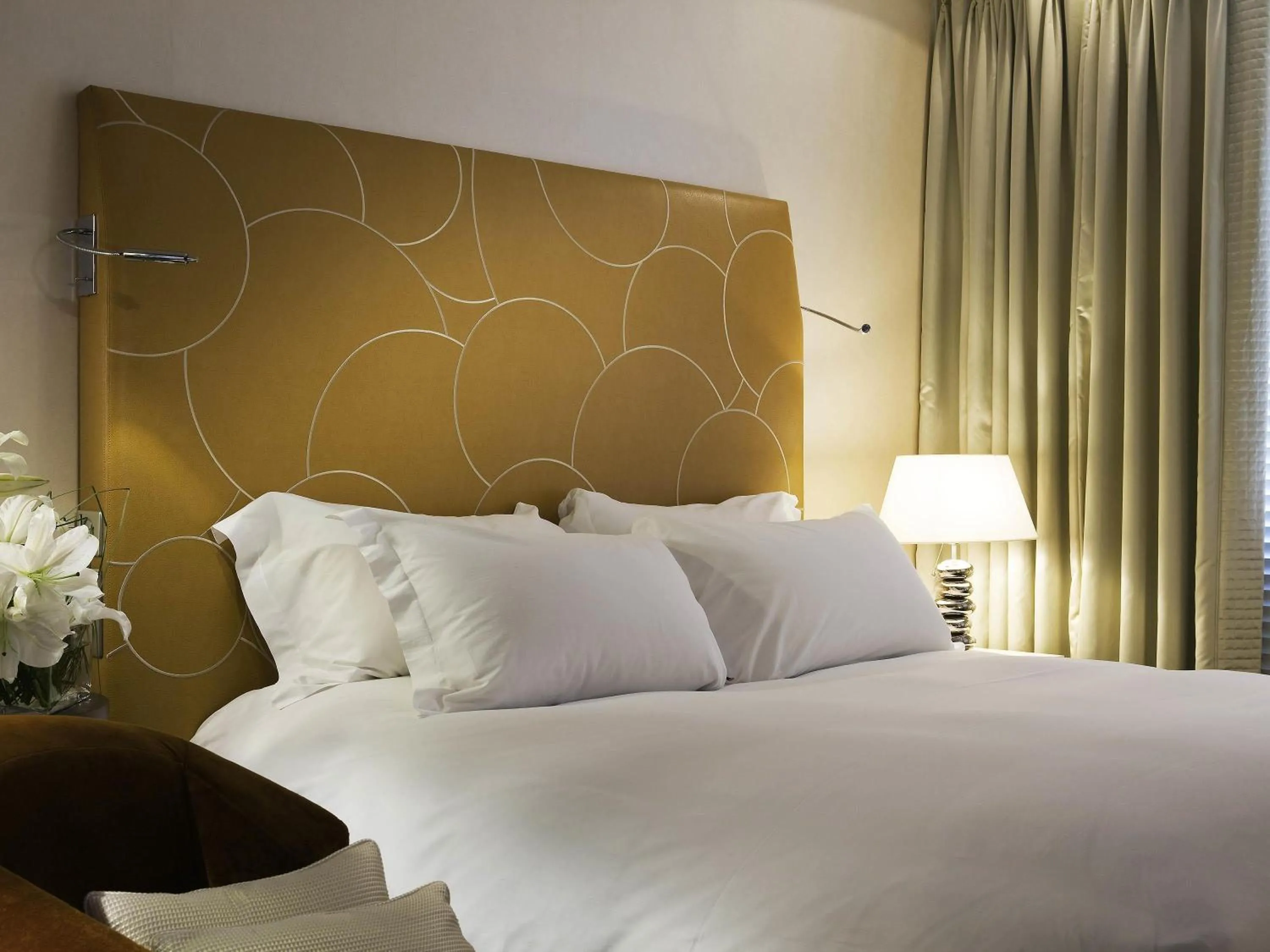 Bedroom, Bed in Sofitel Marseille Vieux-Port