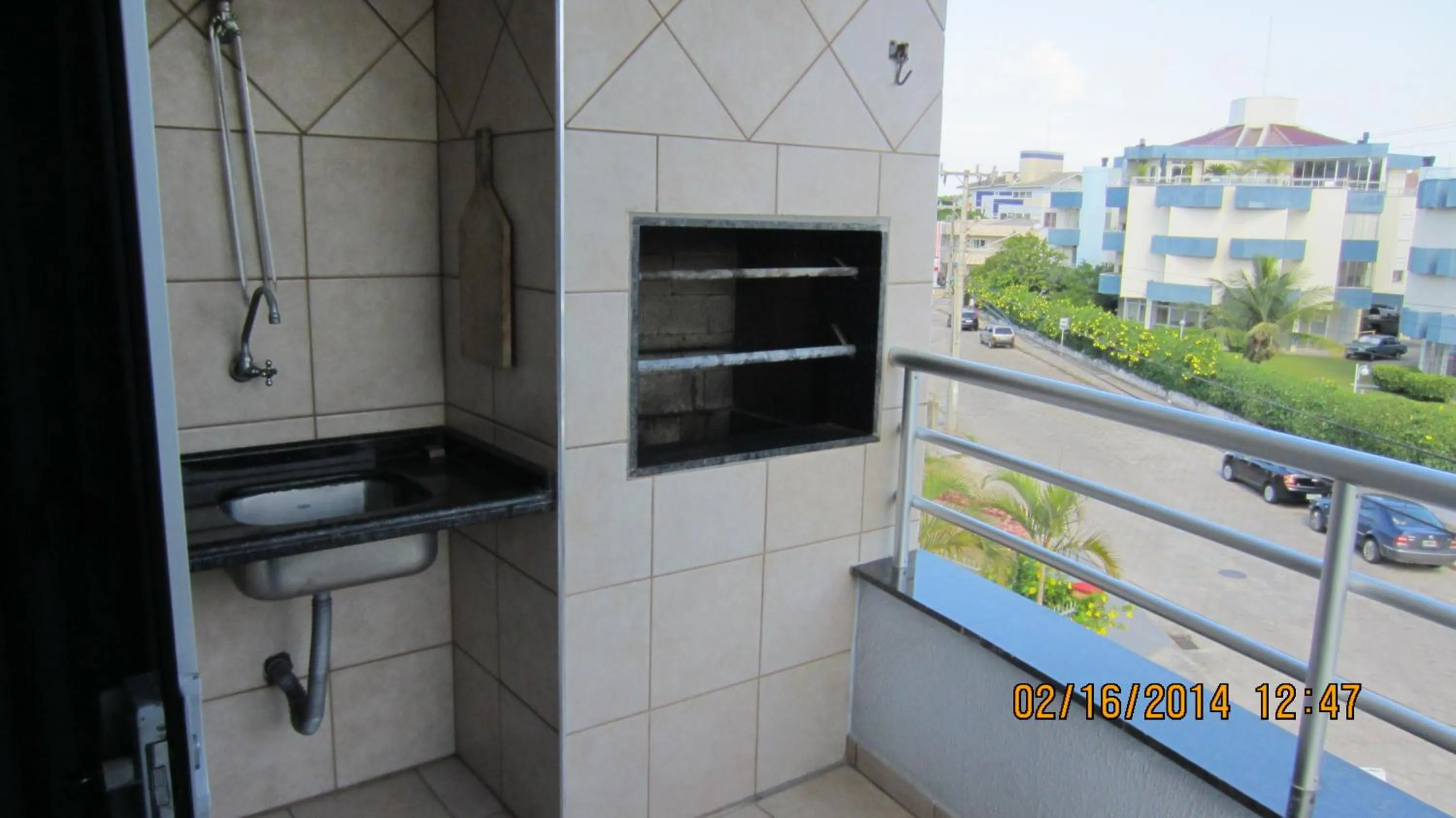 Day in Kasato Maru Residence