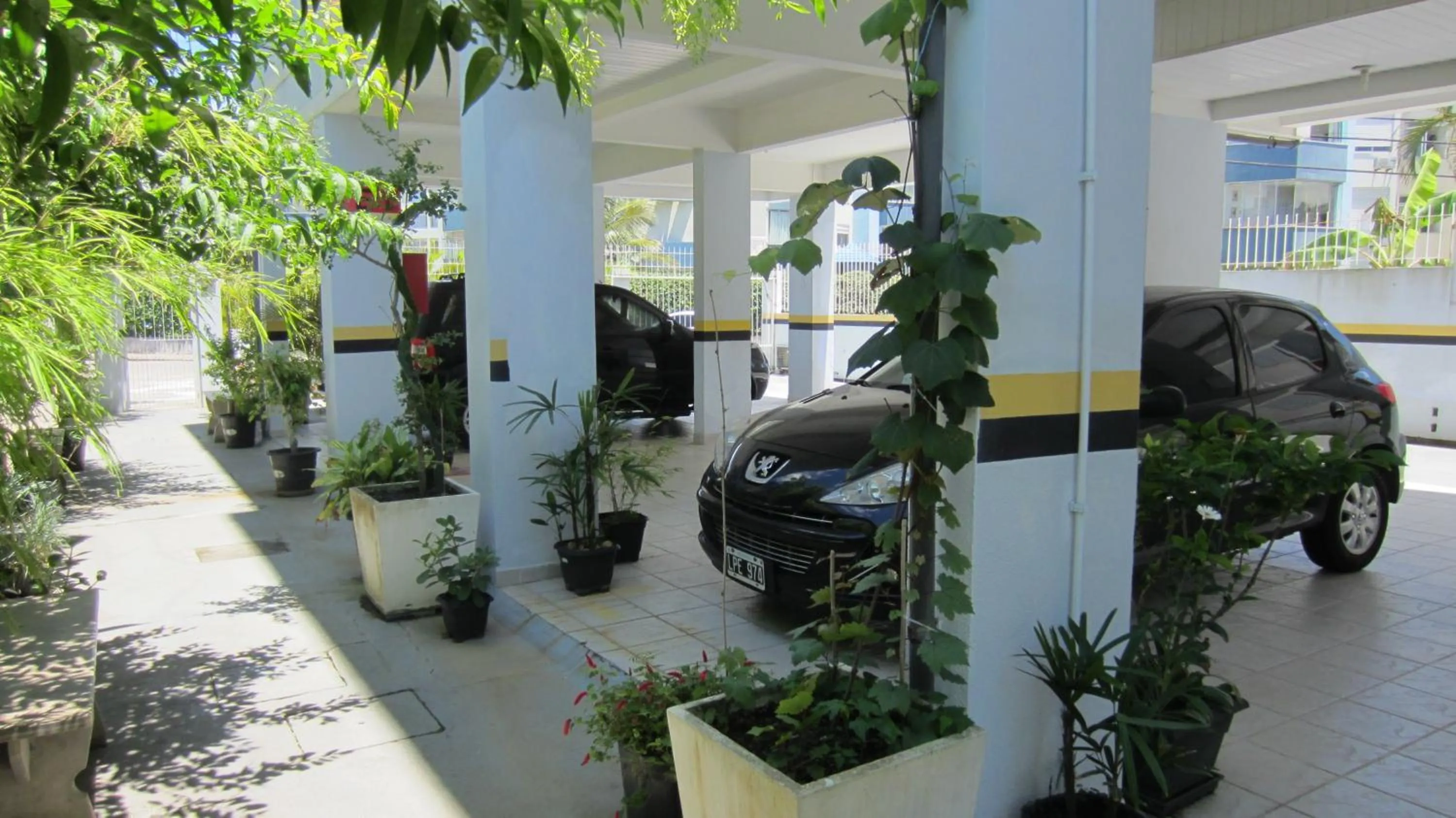 Day in Kasato Maru Residence