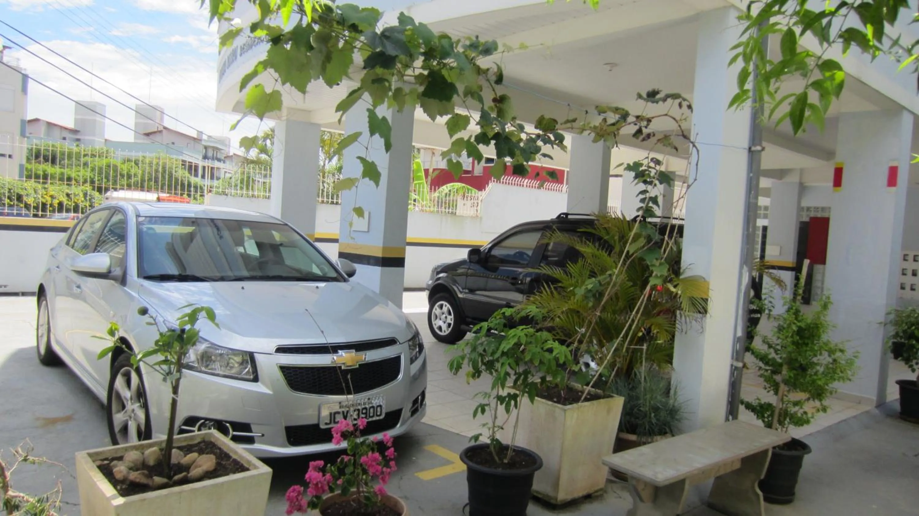 Day in Kasato Maru Residence