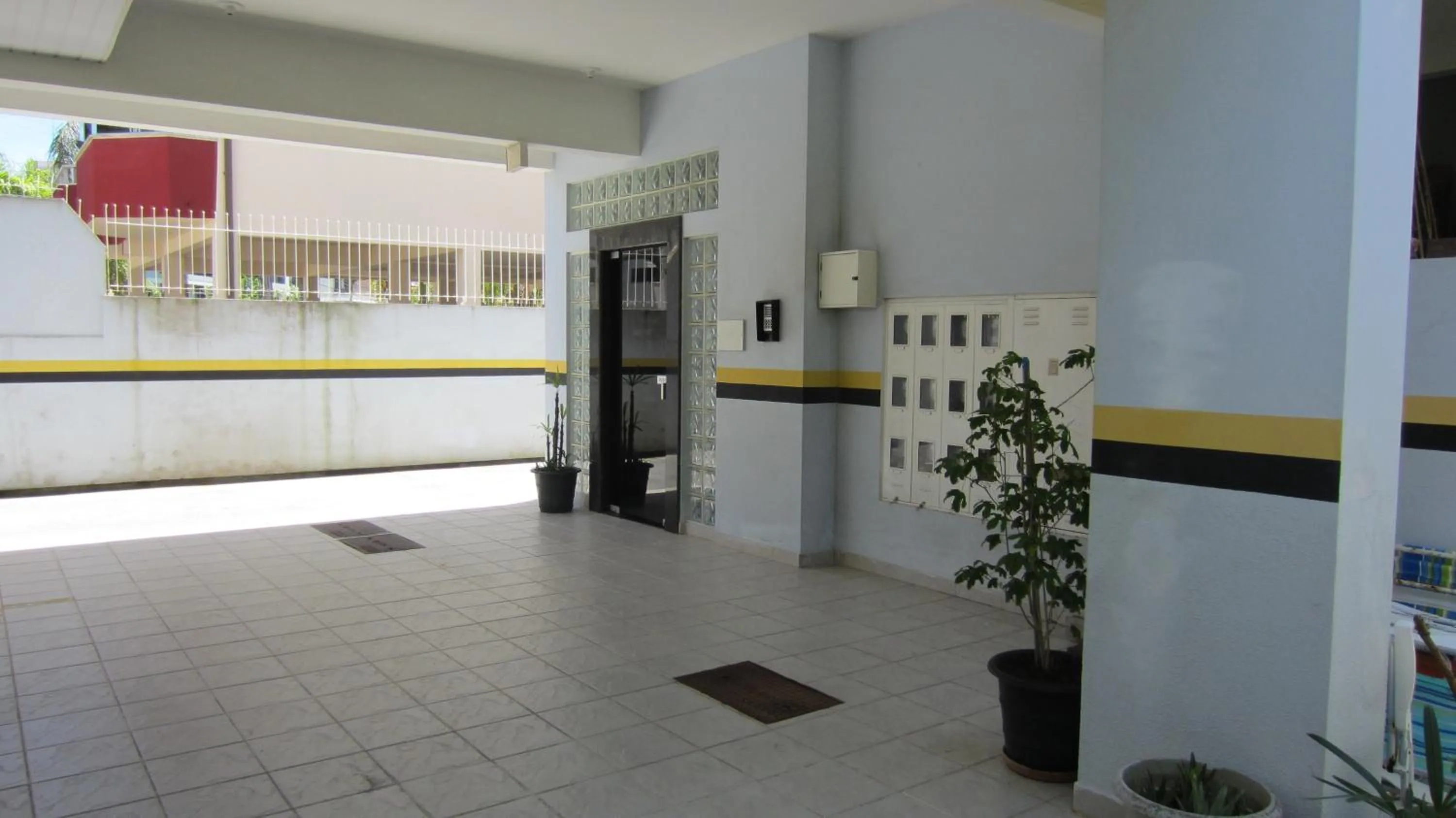 Facade/entrance in Kasato Maru Residence
