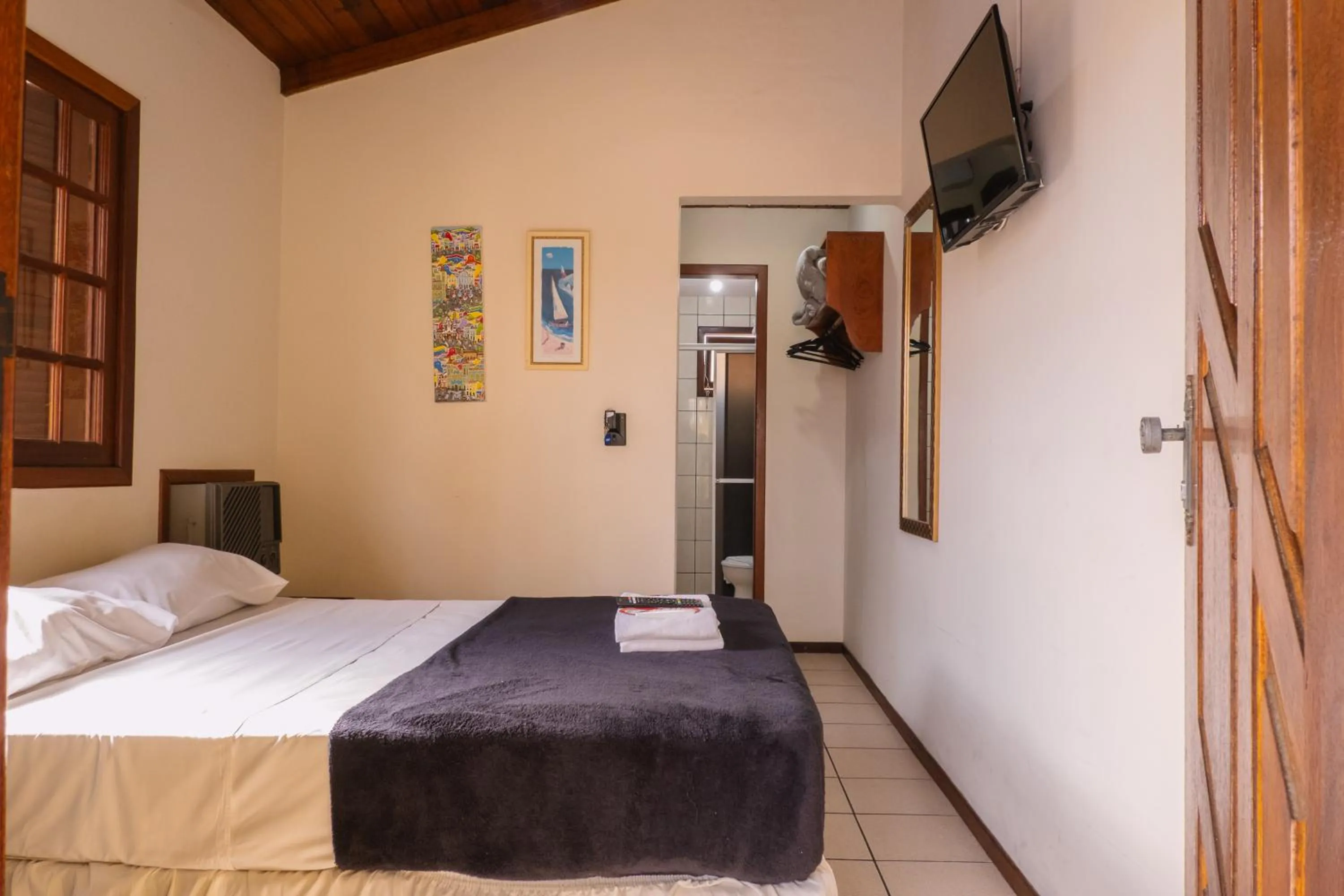 Bed in HANNA Amsterdam Hotel & Eventos