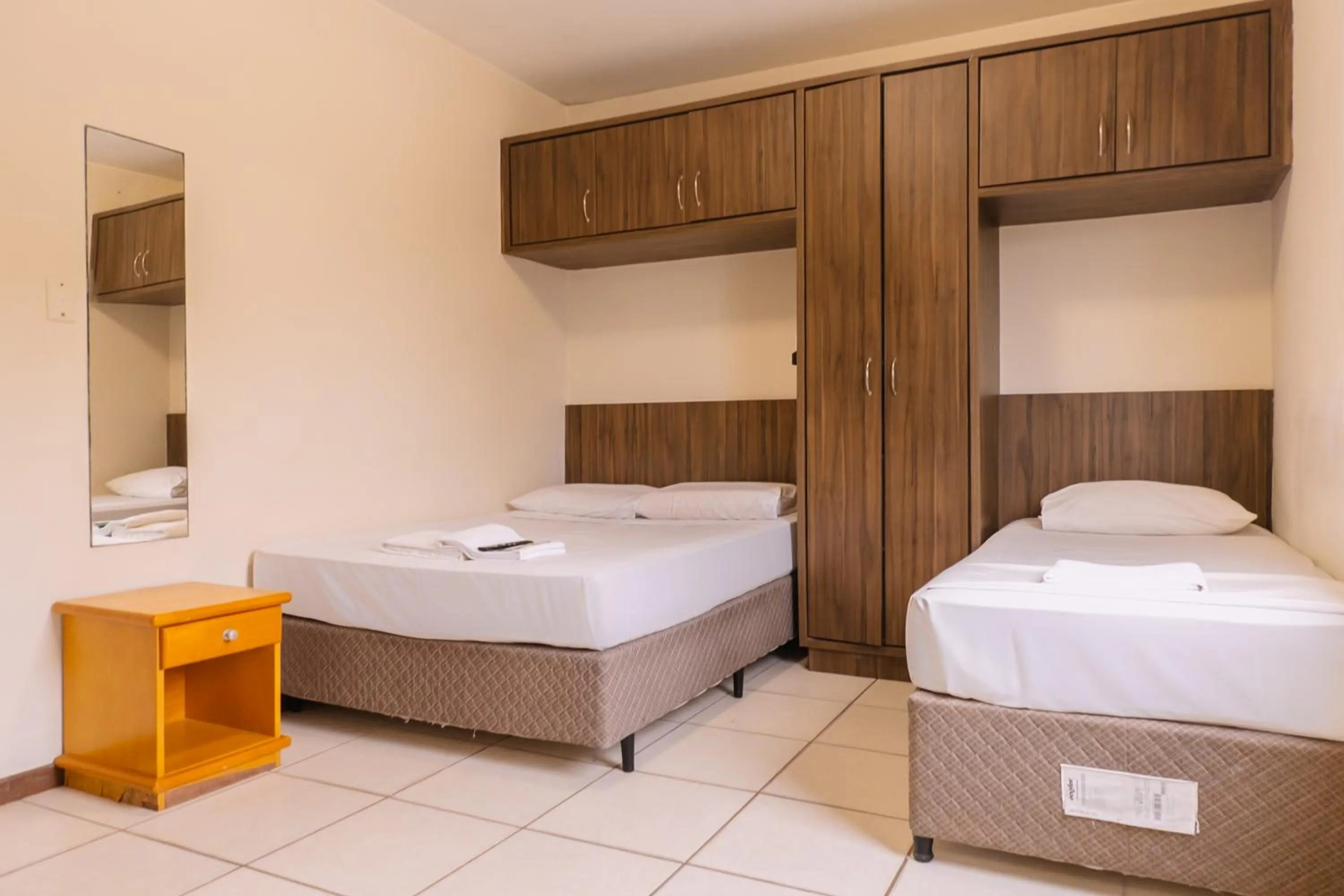 Bed in HANNA Amsterdam Hotel & Eventos