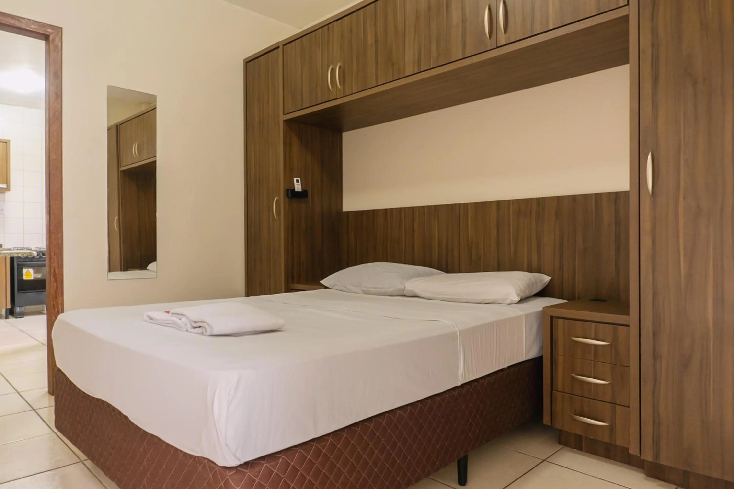 Bed in HANNA Amsterdam Hotel & Eventos