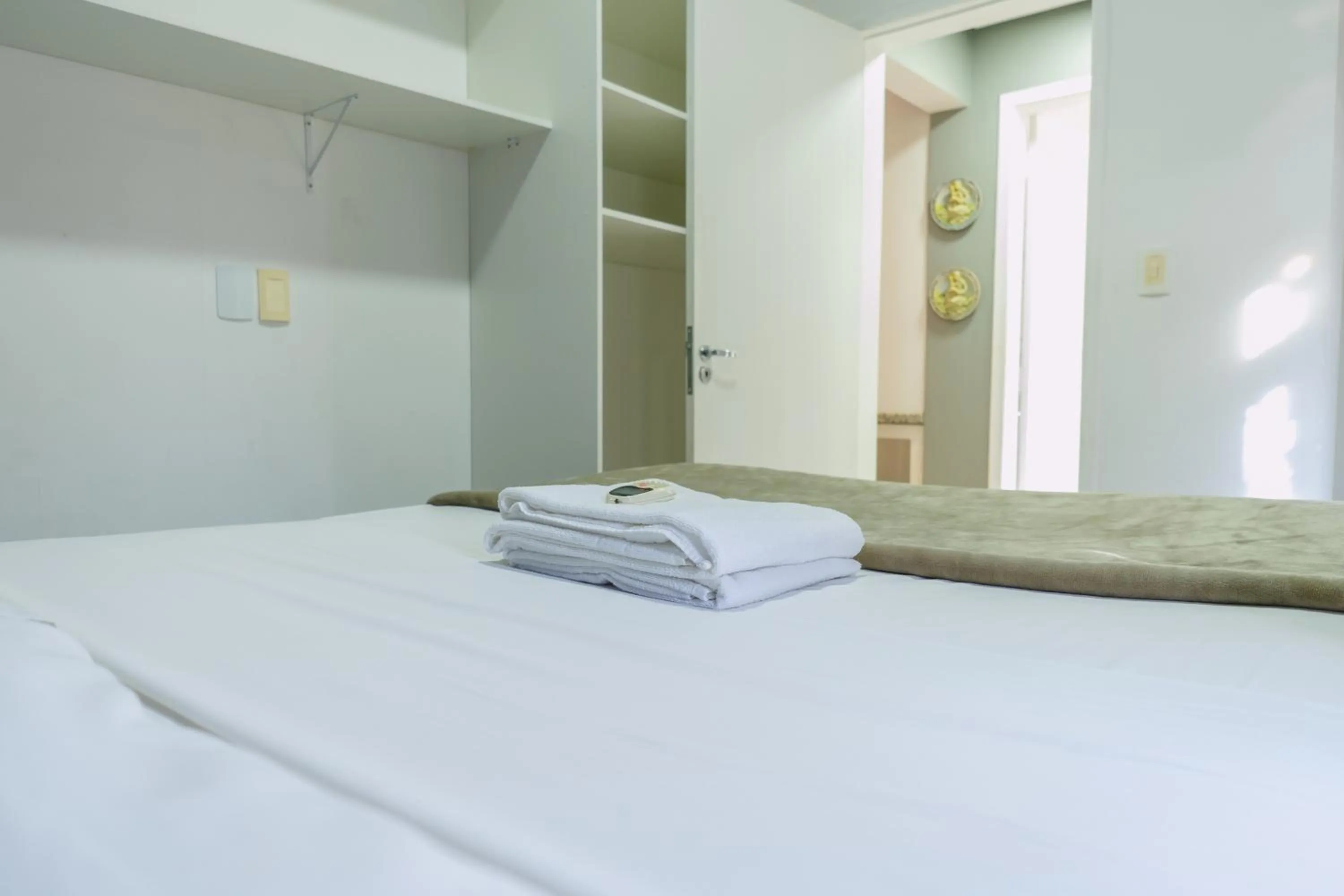 Bed in HANNA Amsterdam Hotel & Eventos