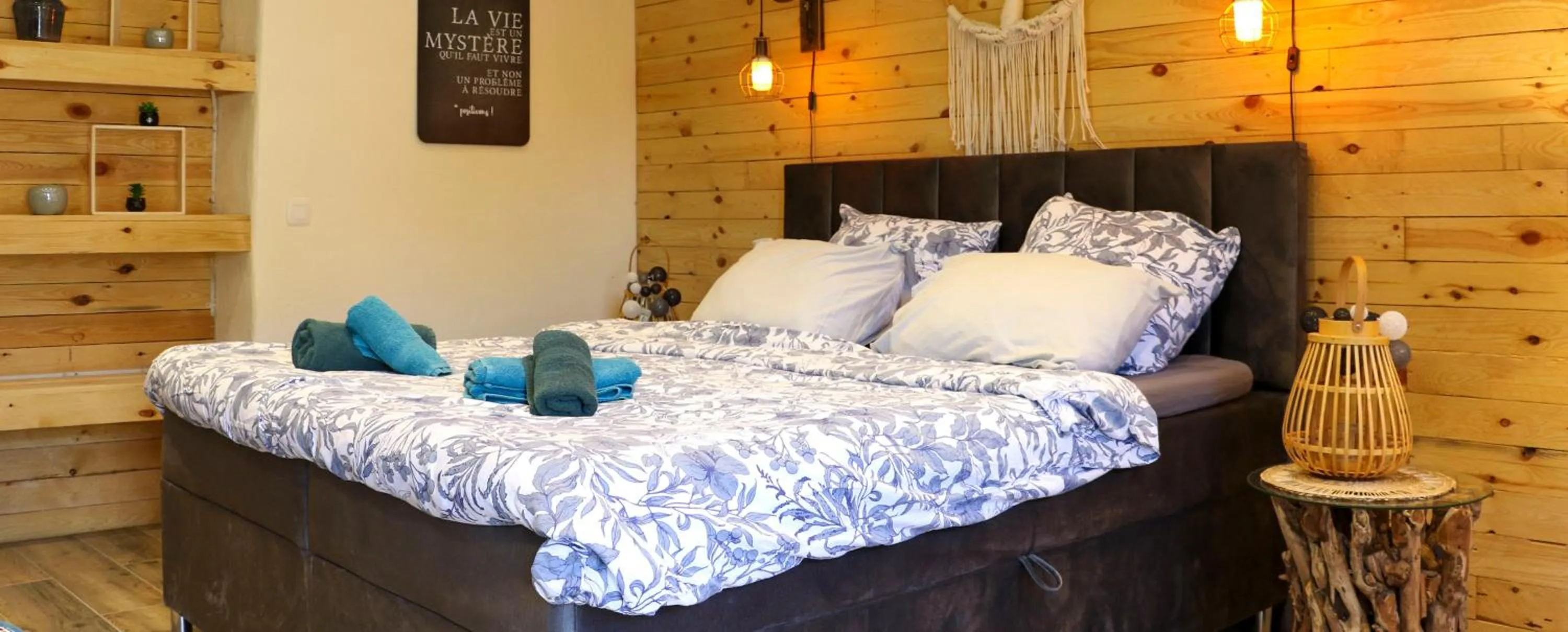 Bed in Centre Au Chardon