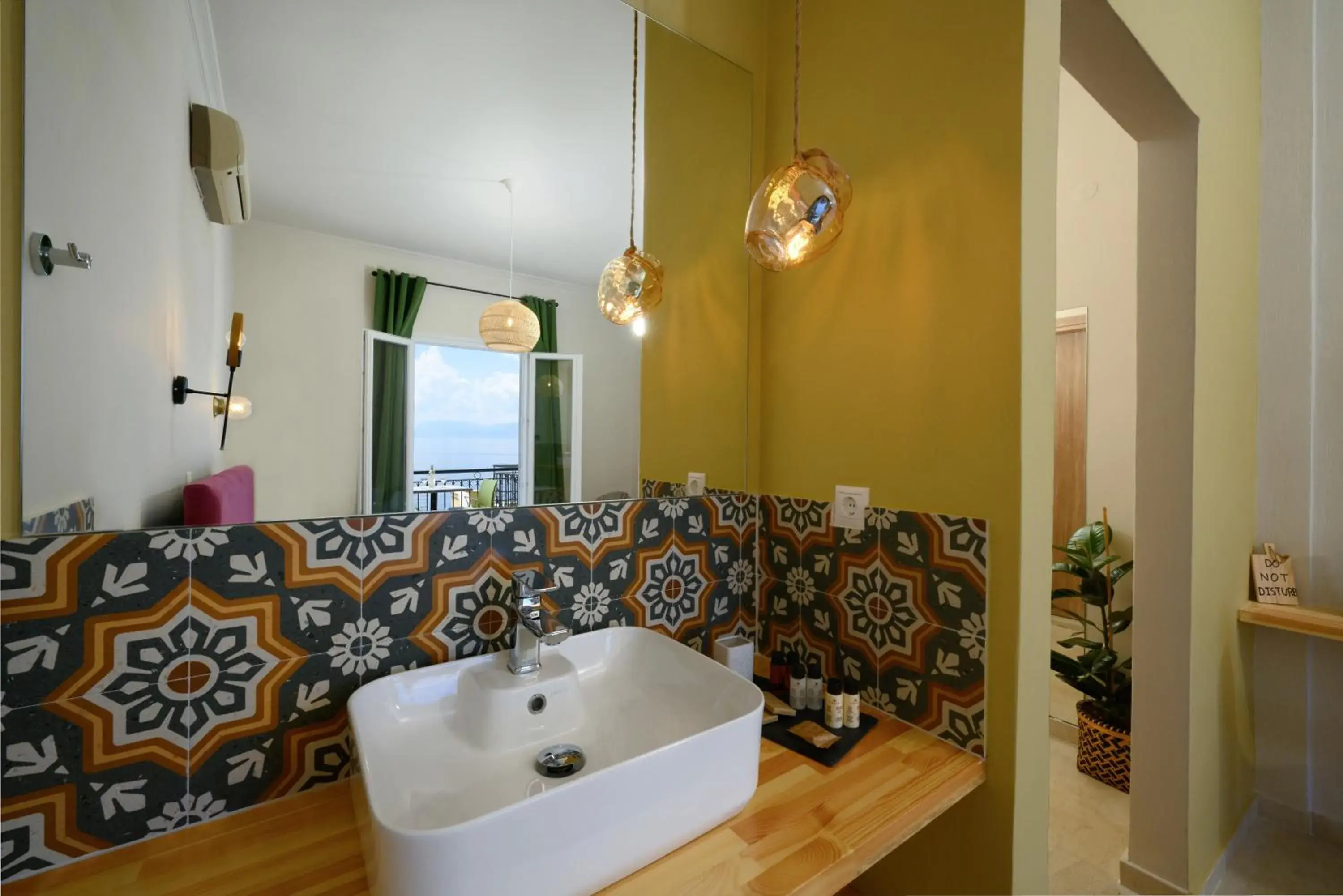 Batelo - Adults Only Batelo - Adults Only