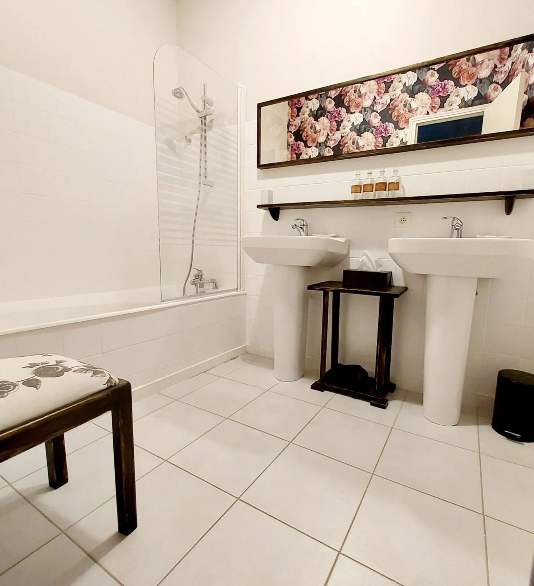 Bathroom in MAISON DE MARQUAY-MAISON D'HOTES