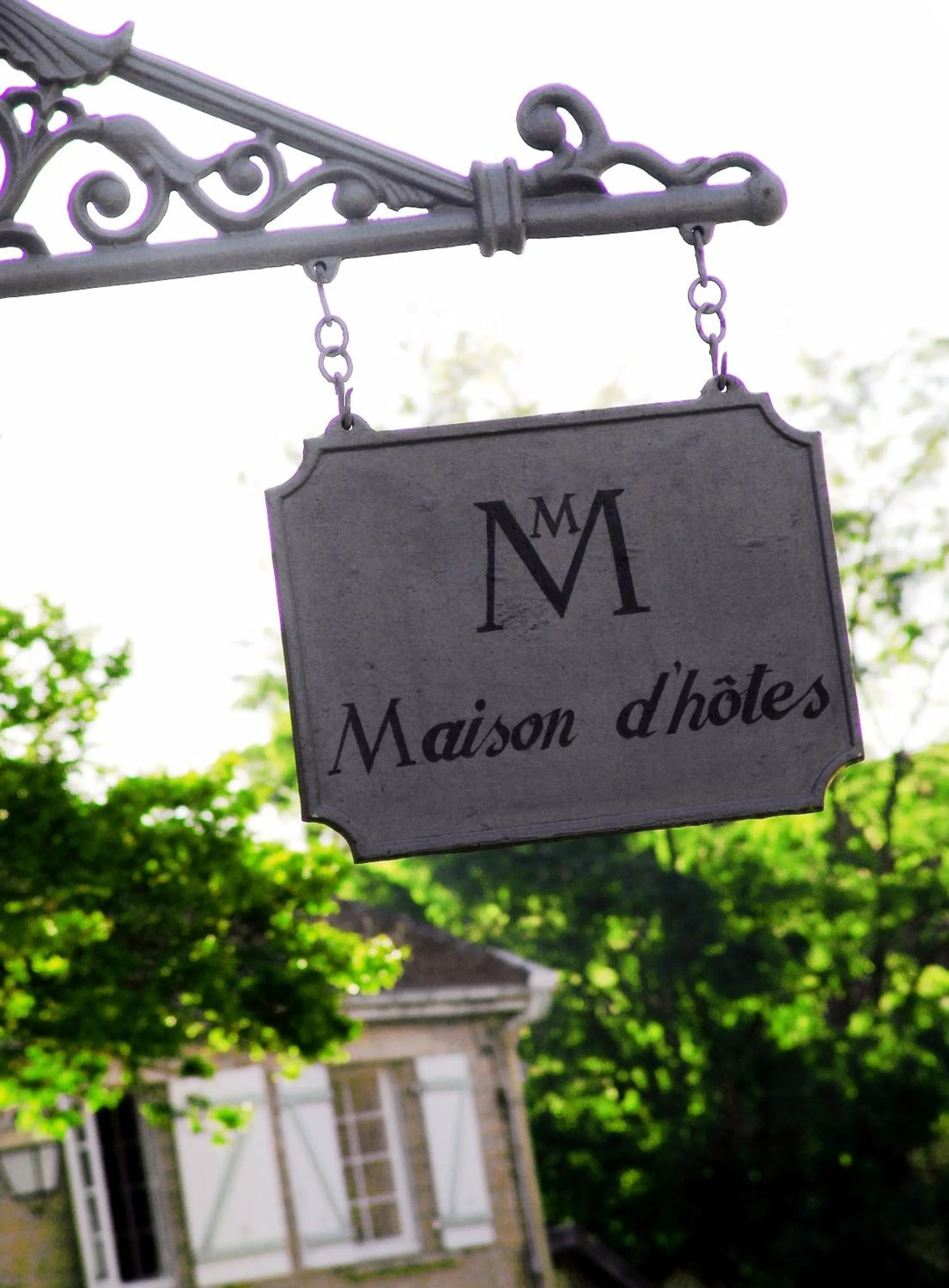 Decorative detail in MAISON DE MARQUAY-MAISON D'HOTES