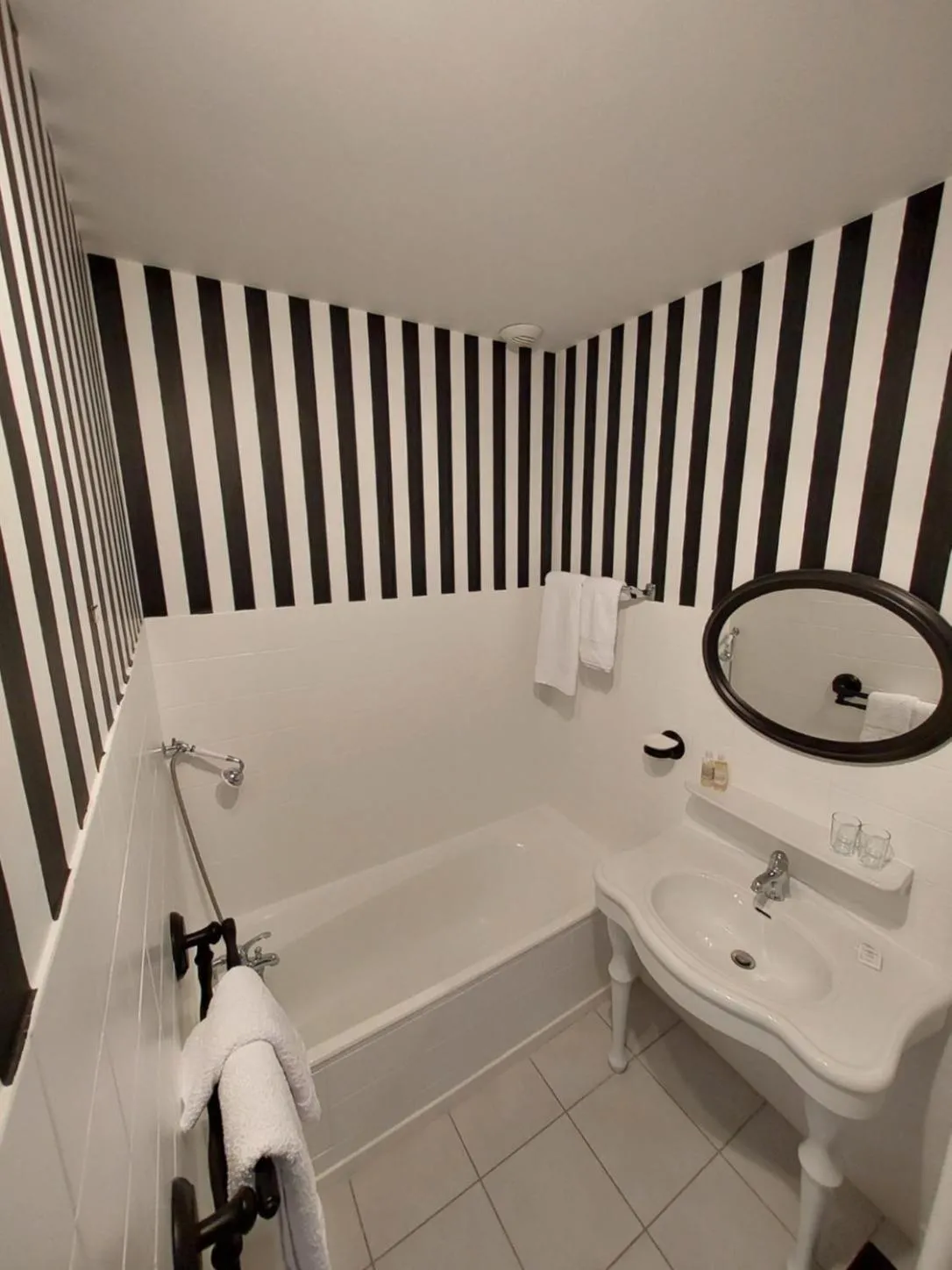 Bathroom in MAISON DE MARQUAY-MAISON D'HOTES