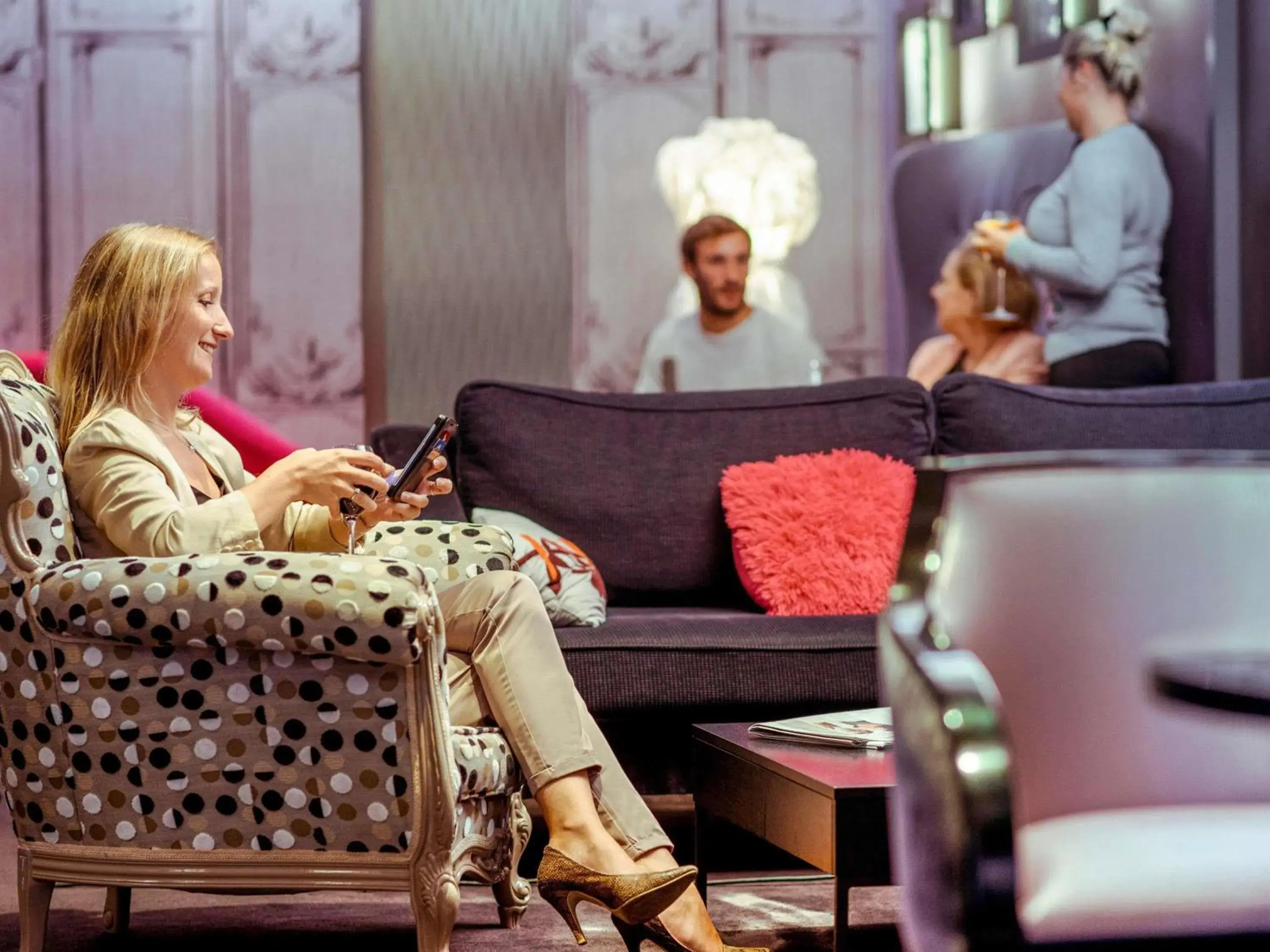 Lounge or bar in Mercure Toulouse Centre Wilson Capitole Lounge or bar in Mercure Toulouse Centre Wilson Capitole