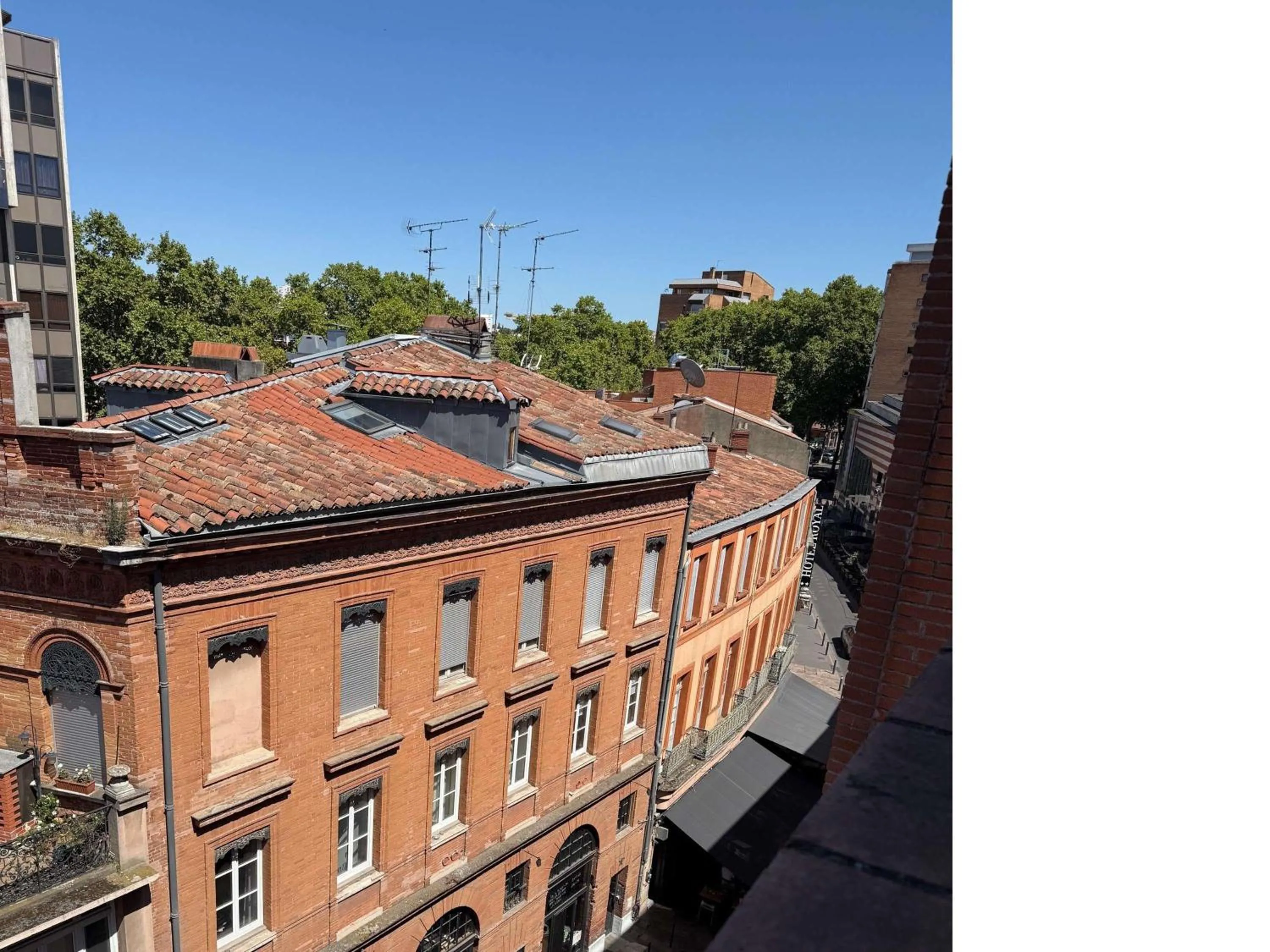 Property building in Mercure Toulouse Centre Wilson Capitole