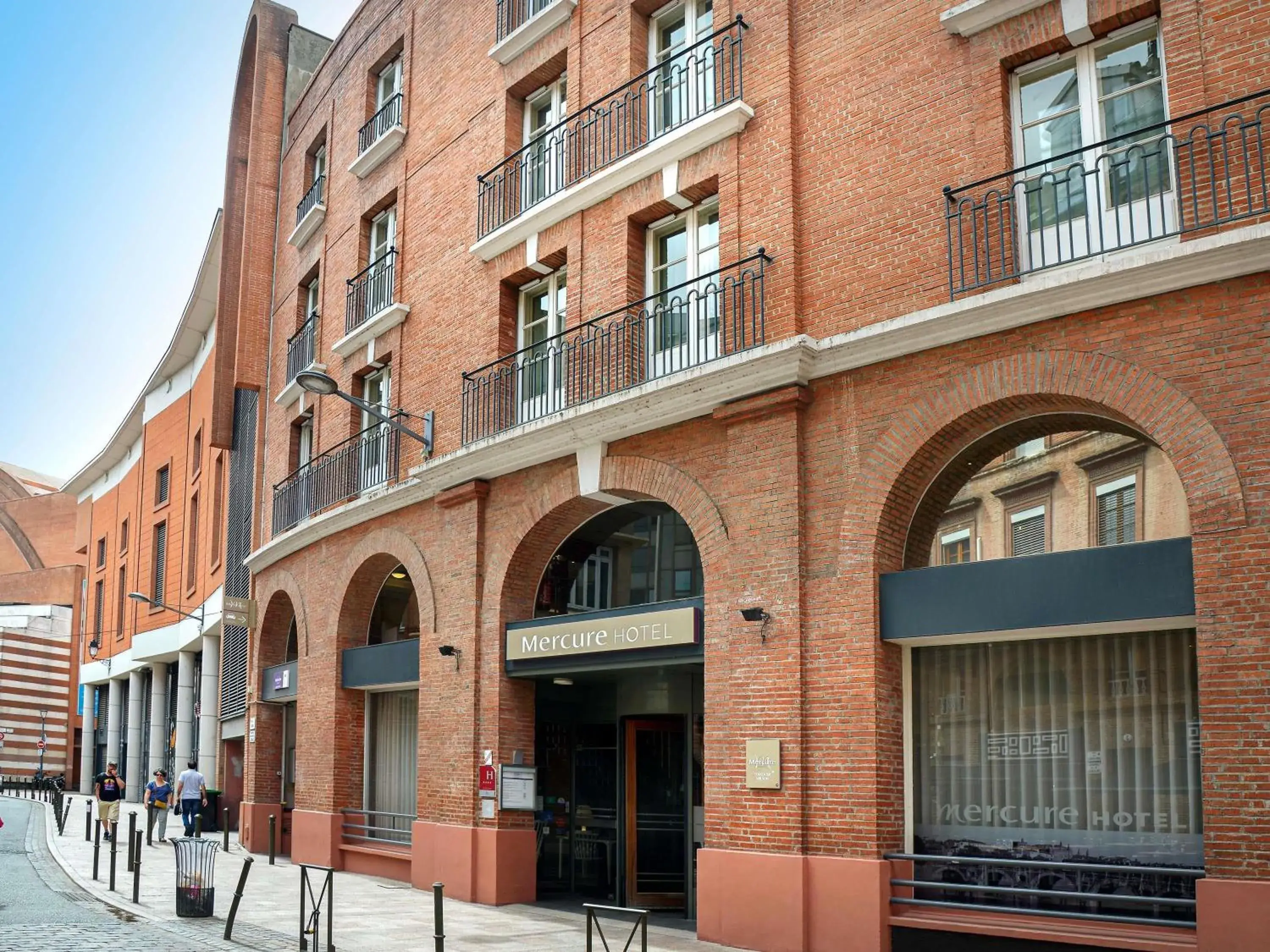 Property building in Mercure Toulouse Centre Wilson Capitole Property building in Mercure Toulouse Centre Wilson Capitole