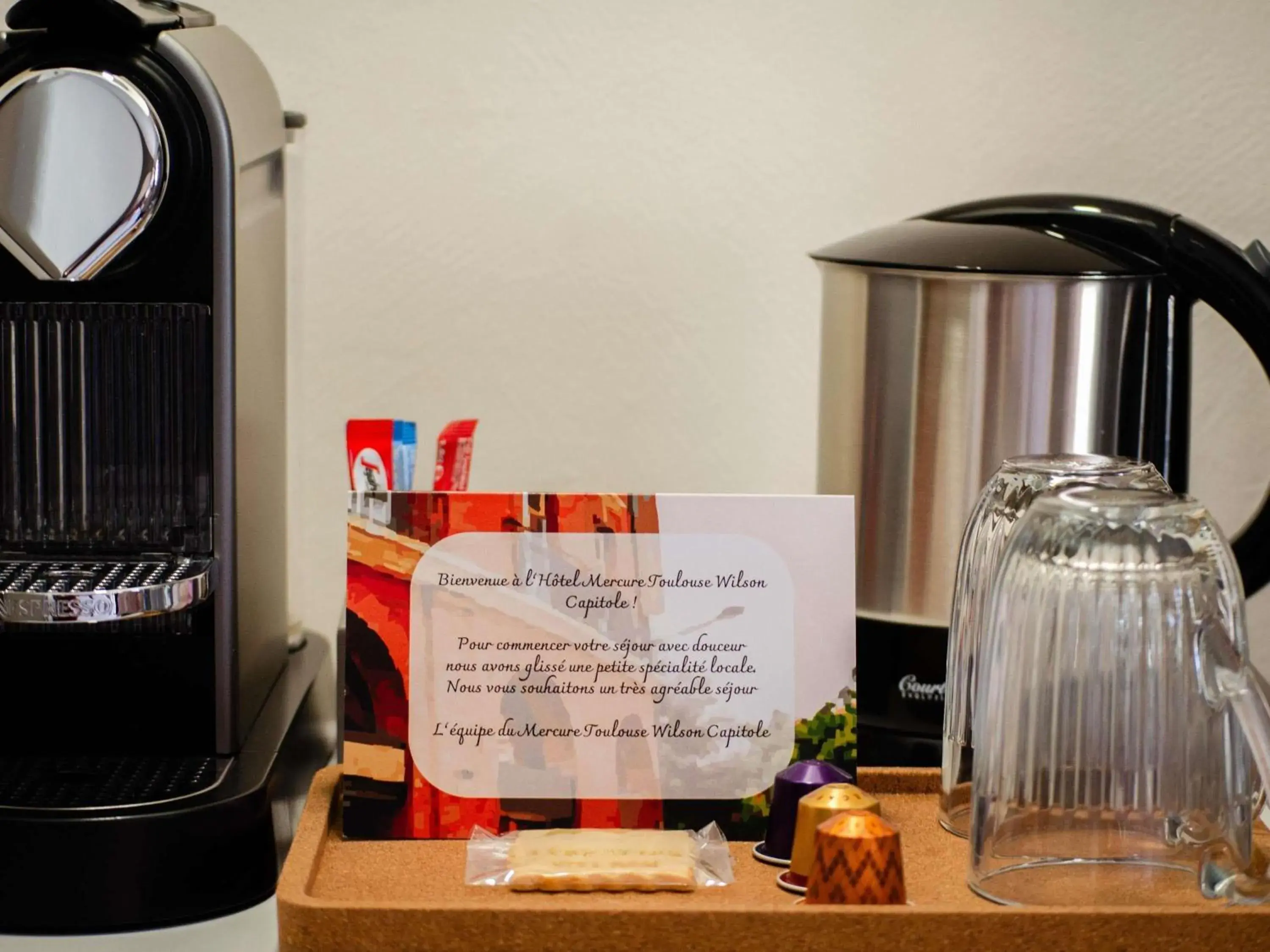 Bedroom in Mercure Toulouse Centre Wilson Capitole Bedroom in Mercure Toulouse Centre Wilson Capitole