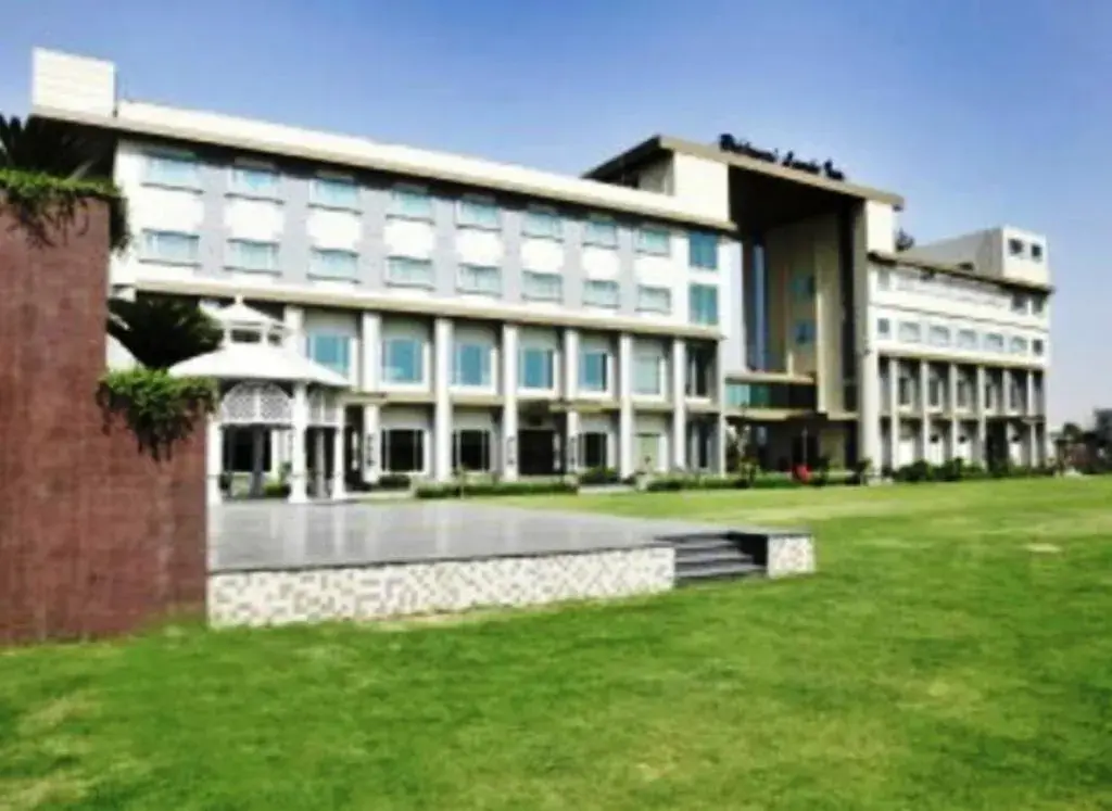 Brijwasi Lands Inn Brijwasi Lands Inn