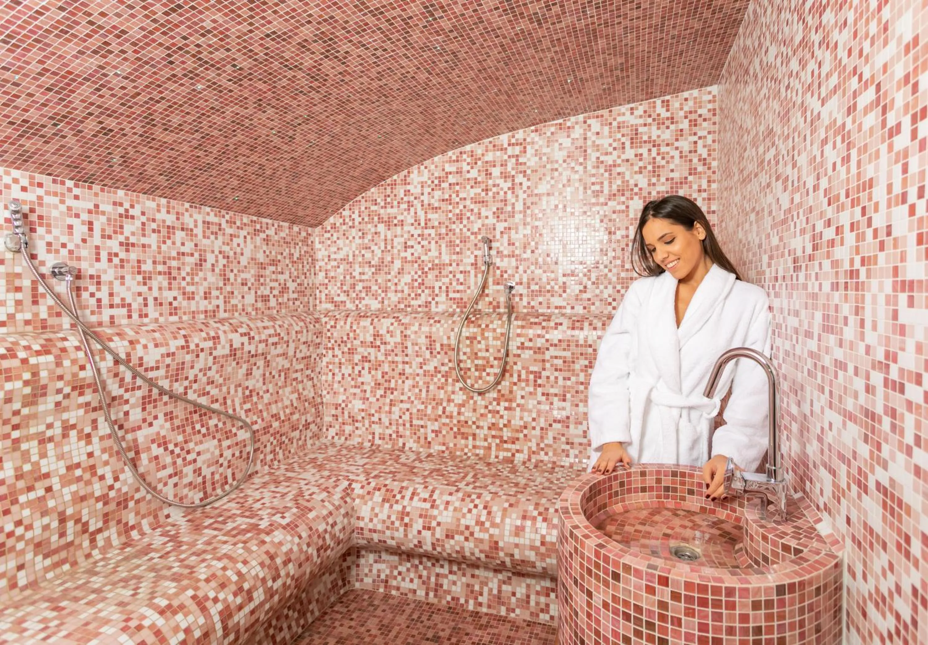 Steam room in Hotel Aurel