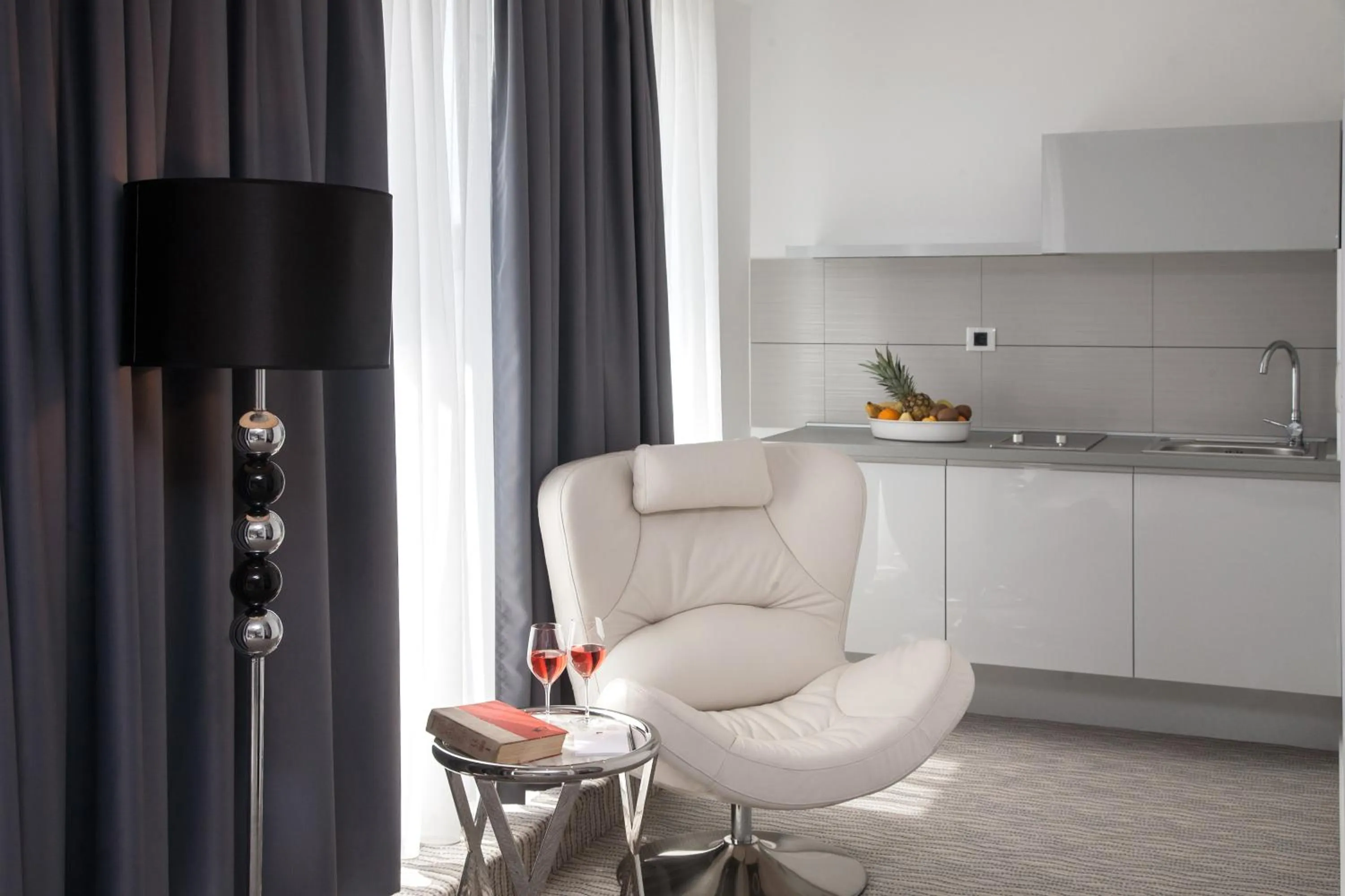 Kitchen or kitchenette in Hotel Aurel