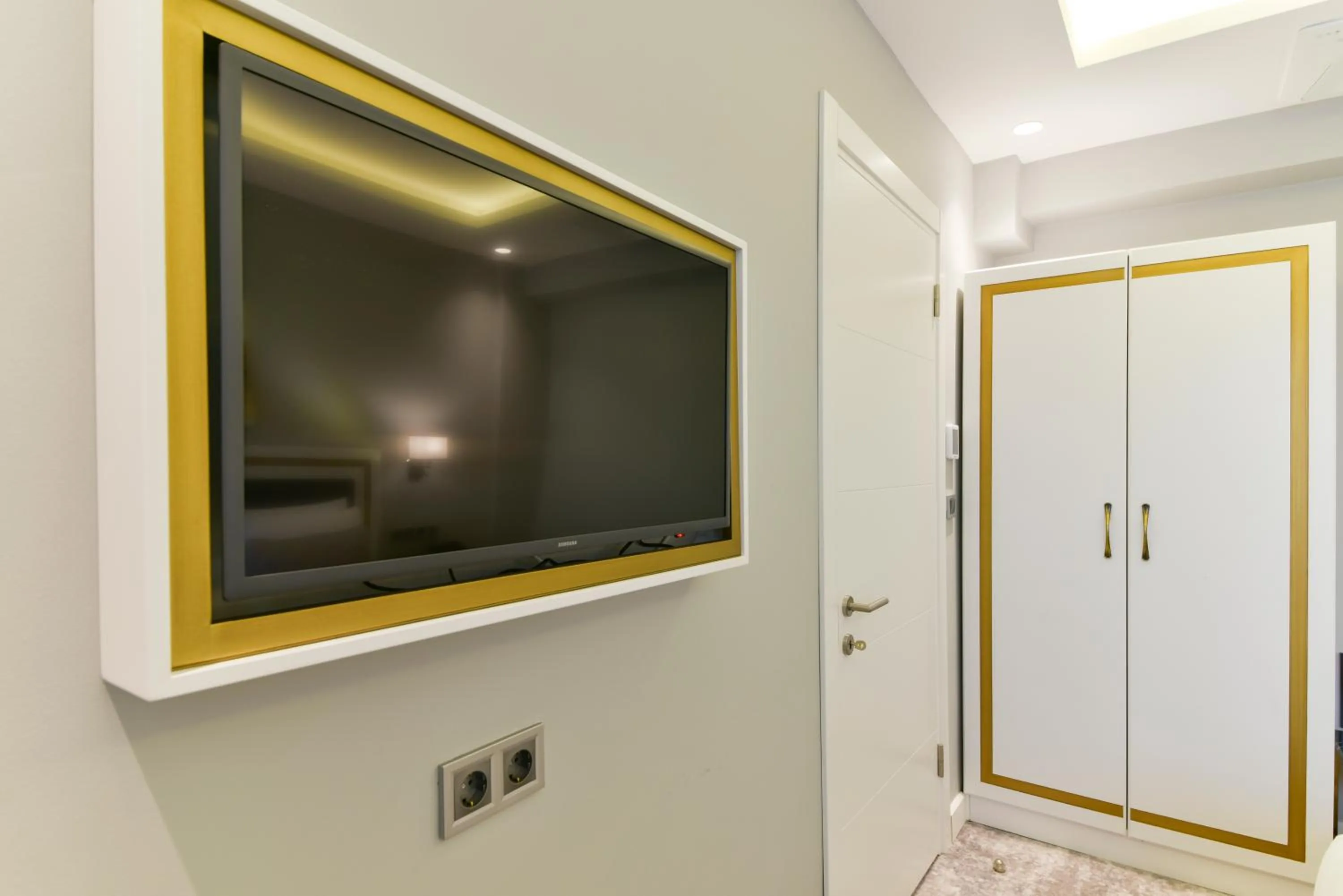 TV and multimedia in Kare Hotel Sultanahmet