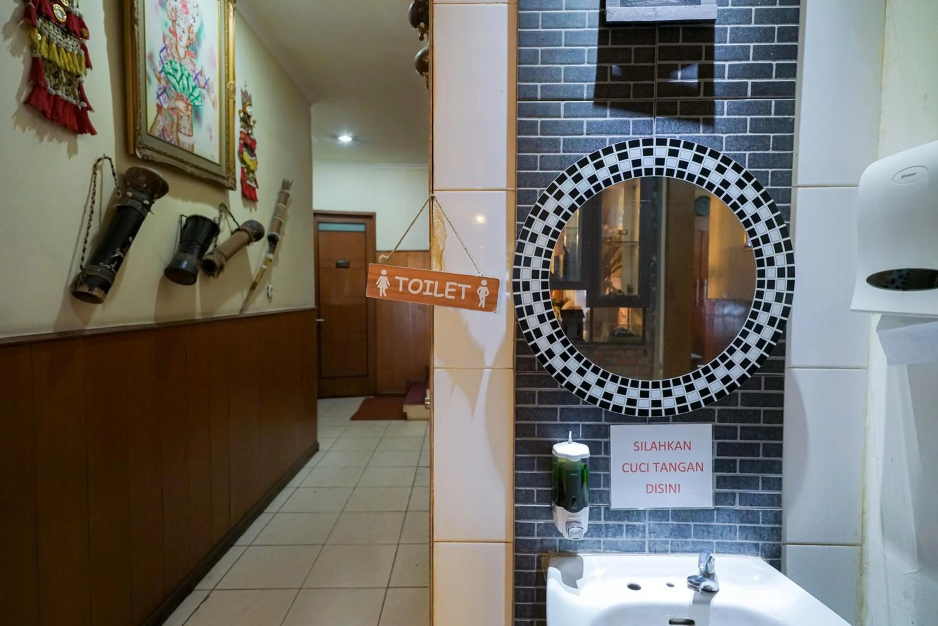 Property building in Urbanview Hotel 58 Bintaro