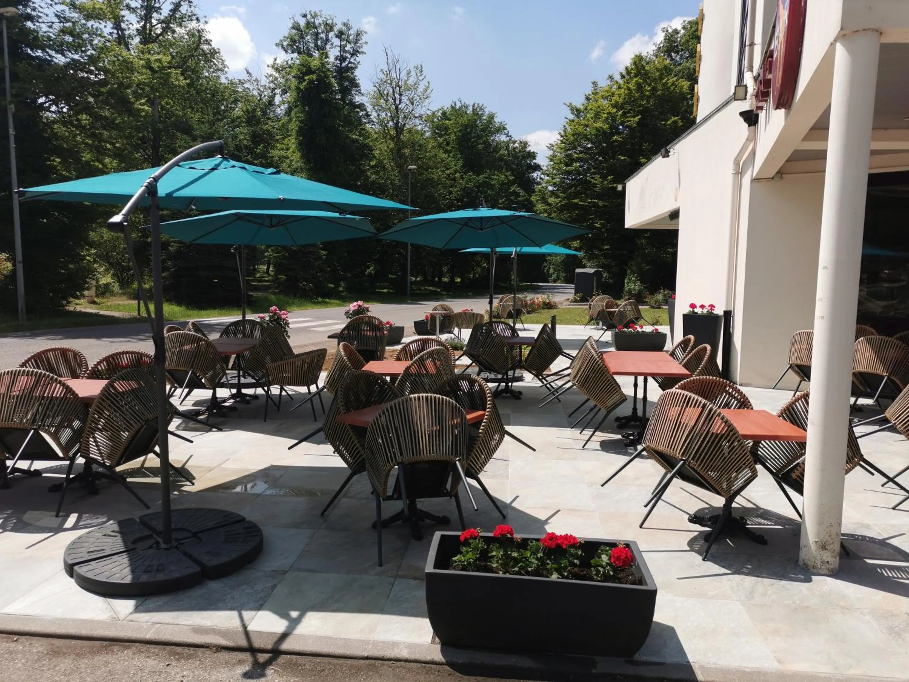 Patio in Hôtel Marso