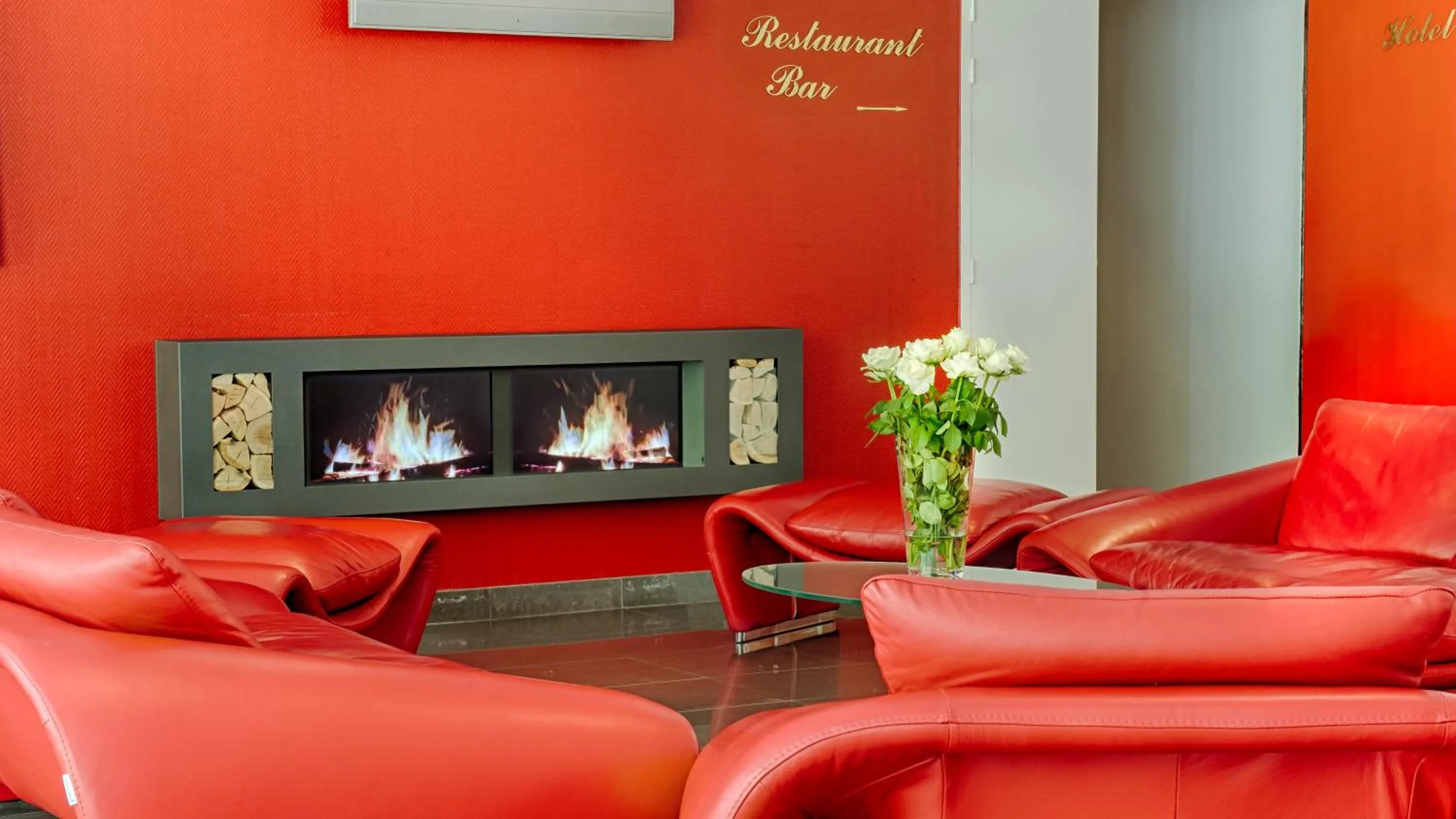 Lobby or reception in Hôtel Marso