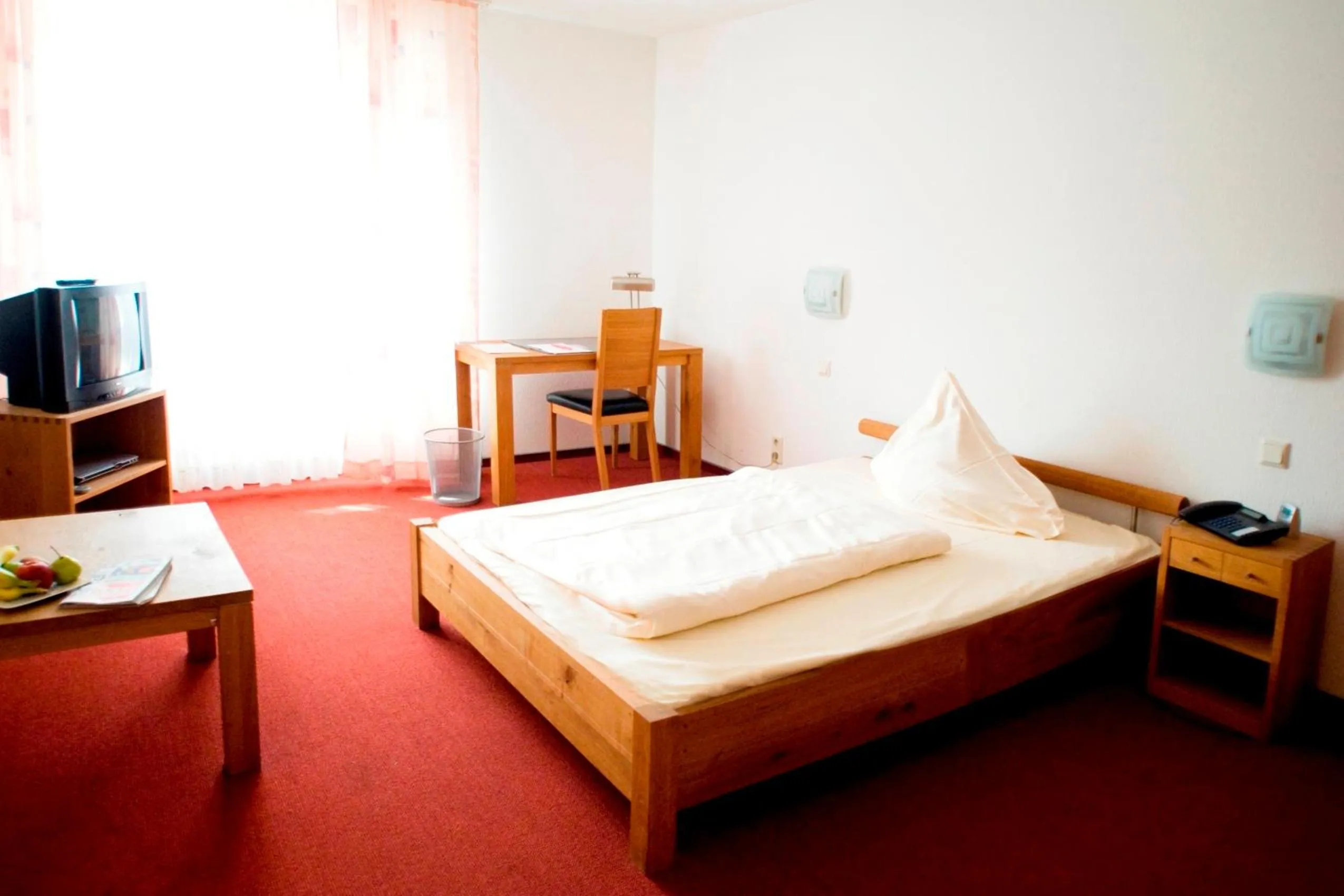 Photo of the whole room, Bed in Hotel Flora