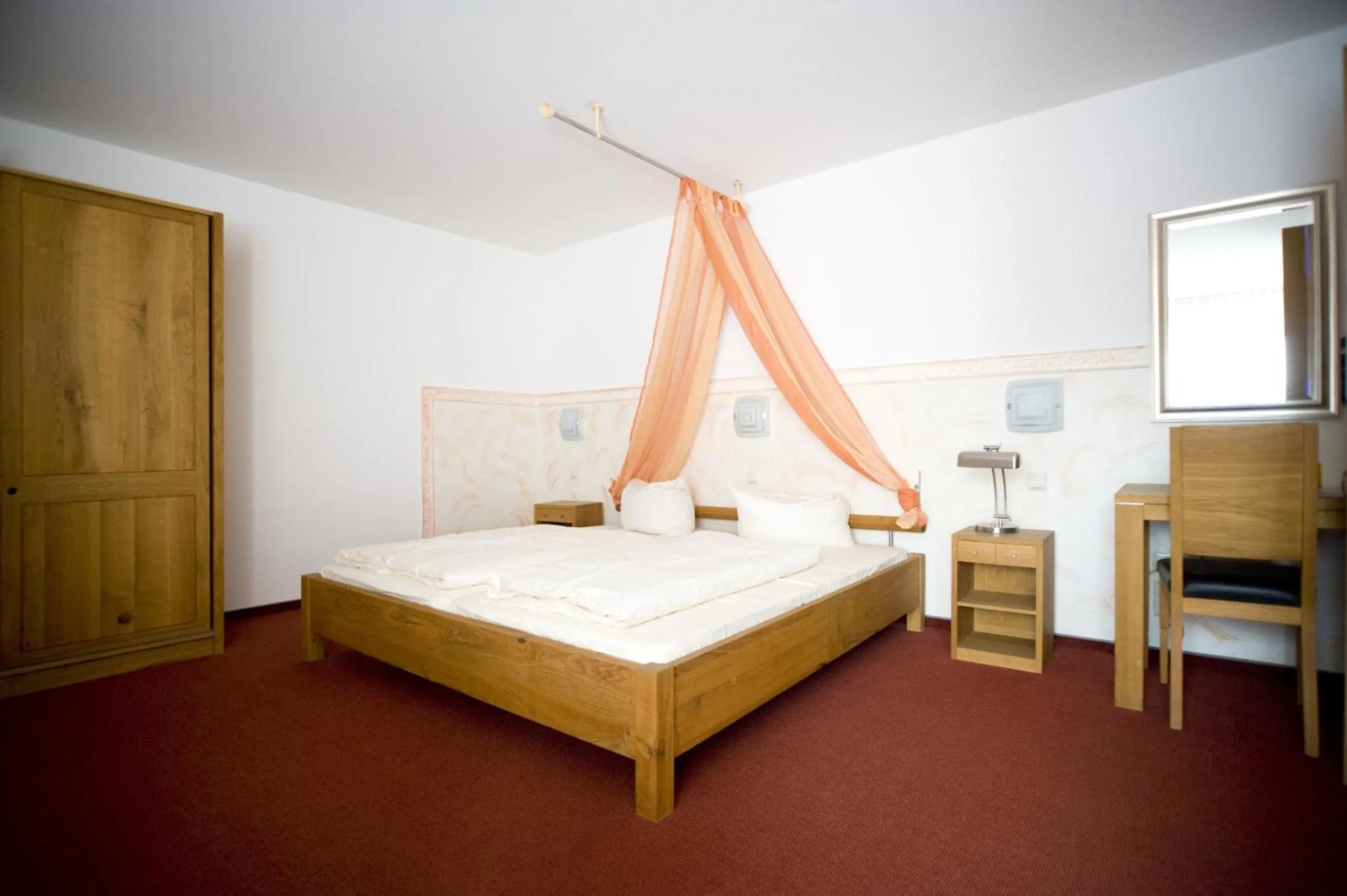 Photo of the whole room, Bed in Hotel Flora