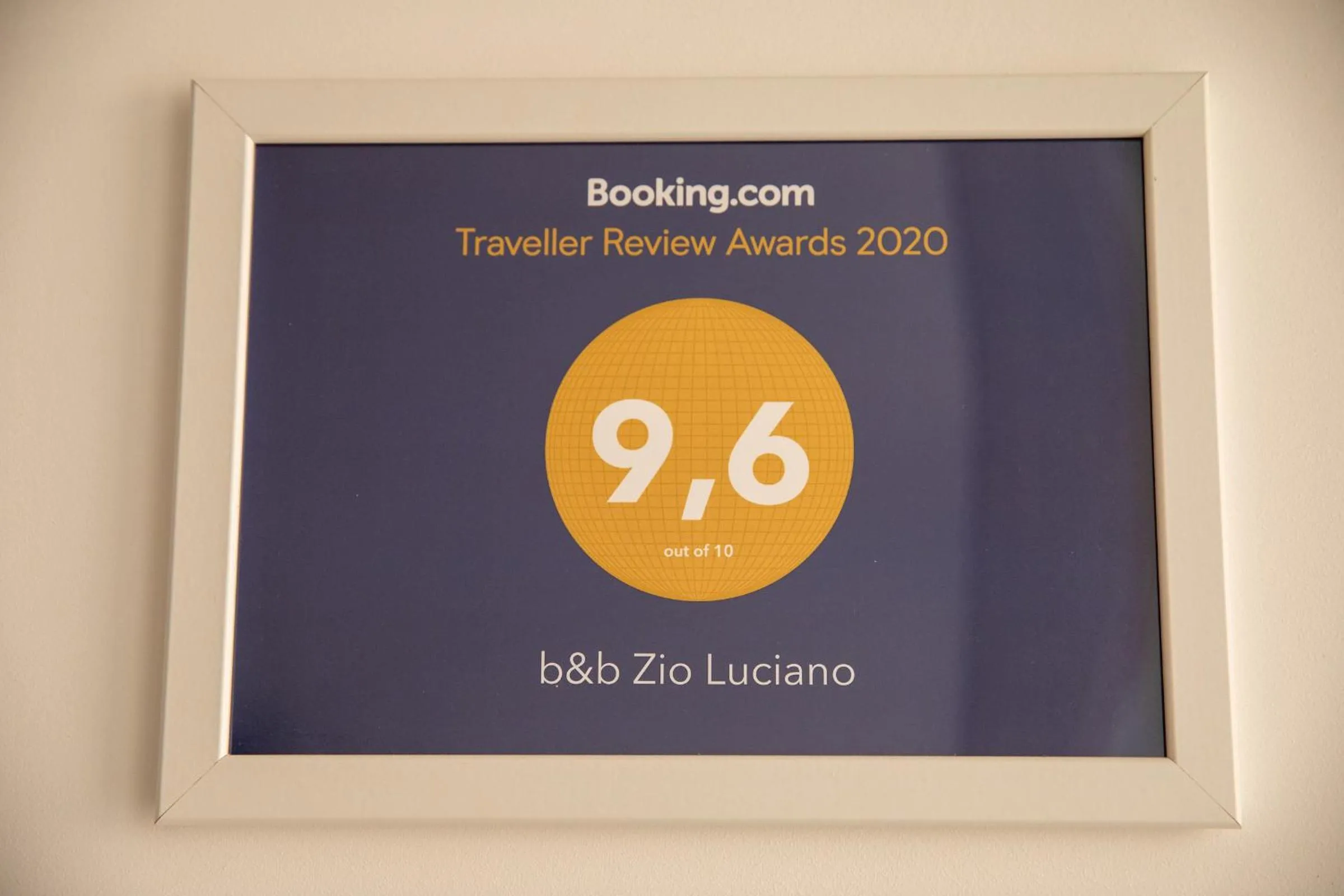 Logo/Certificate/Sign in b&b Zio Luciano