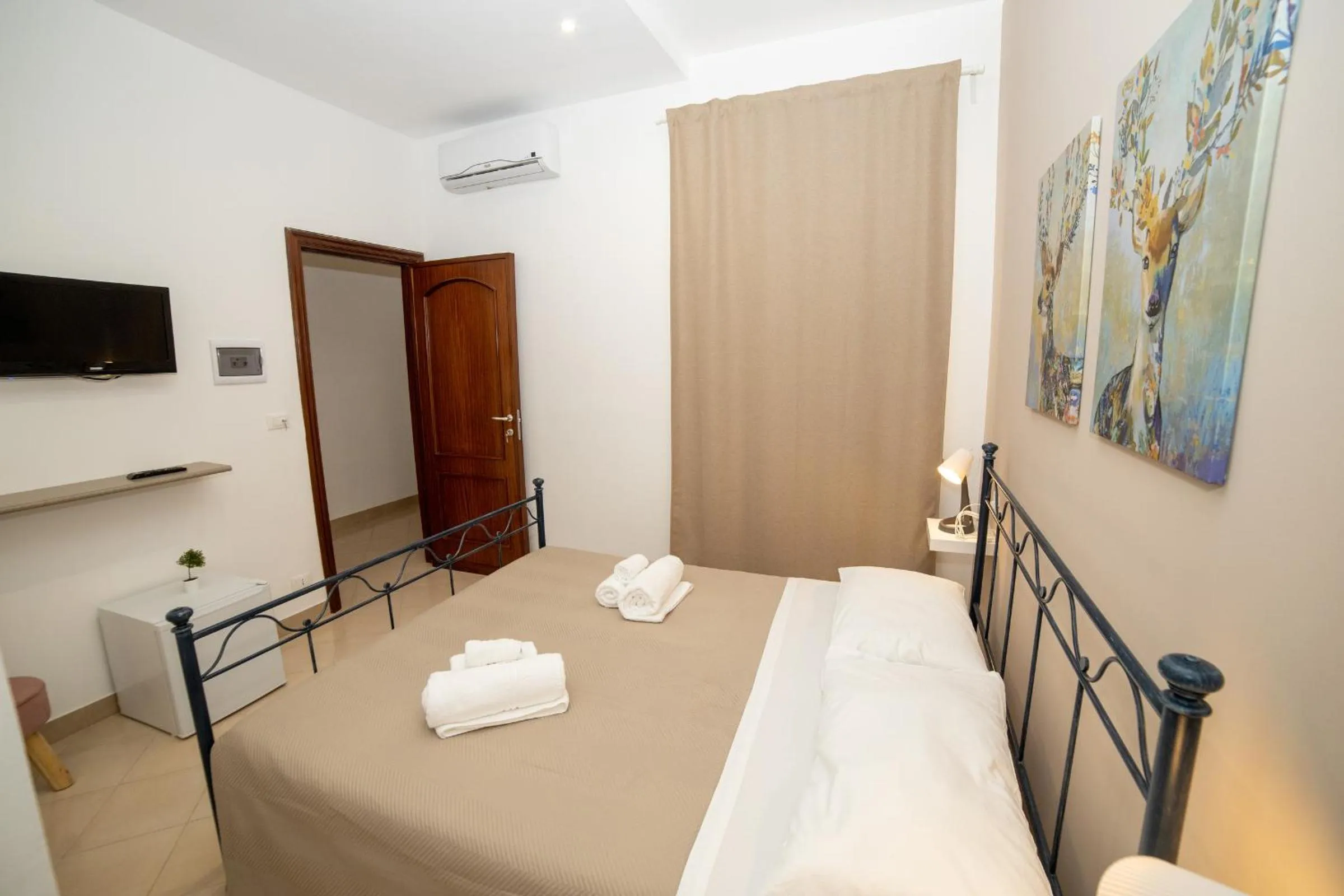 Bedroom in b&b Zio Luciano