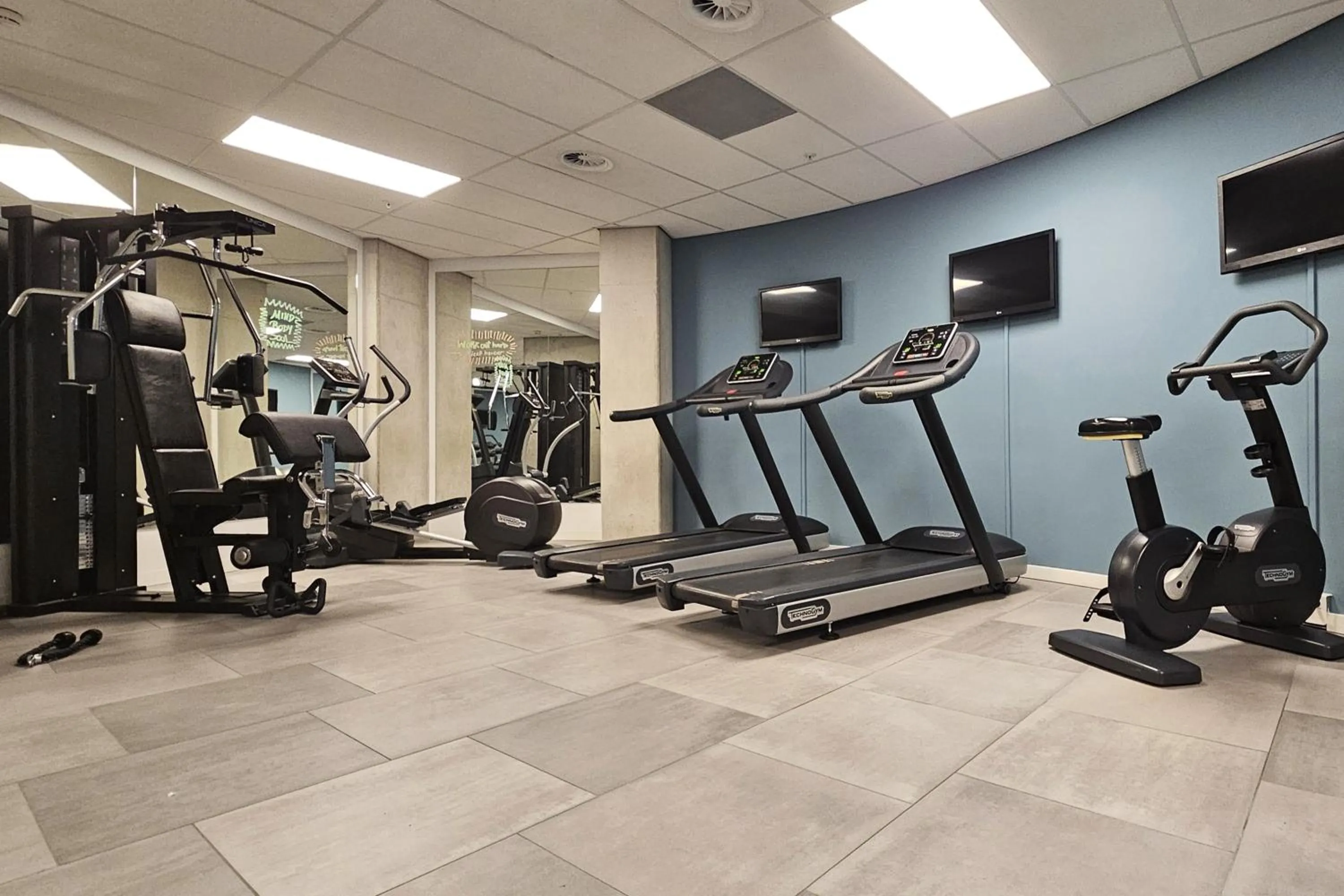 Fitness centre/facilities in Room Mate Aitana, Amsterdam