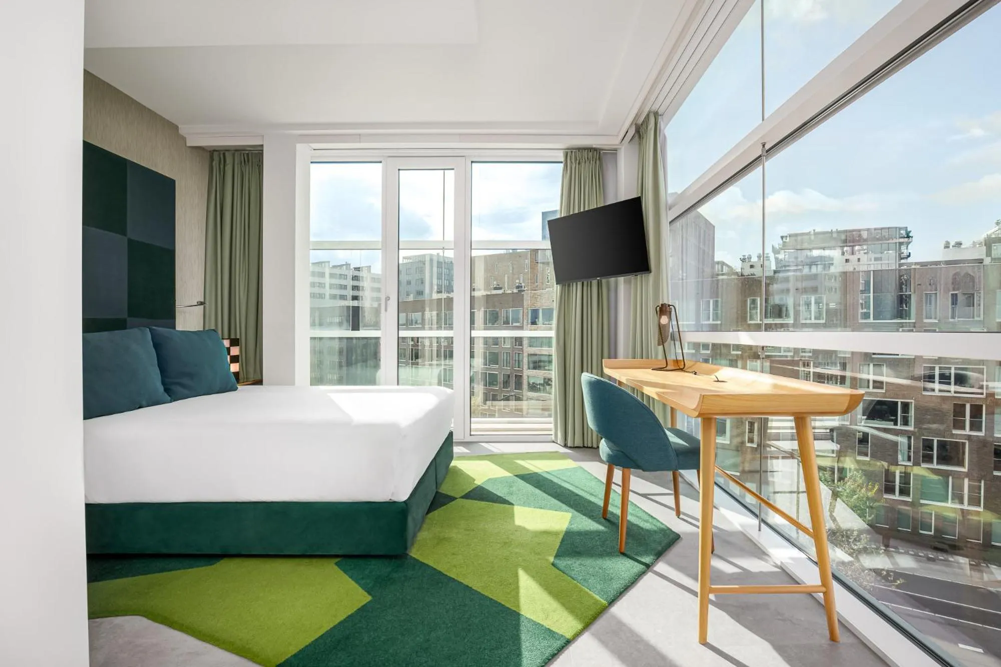 Photo of the whole room, Bed in Room Mate Aitana, Amsterdam