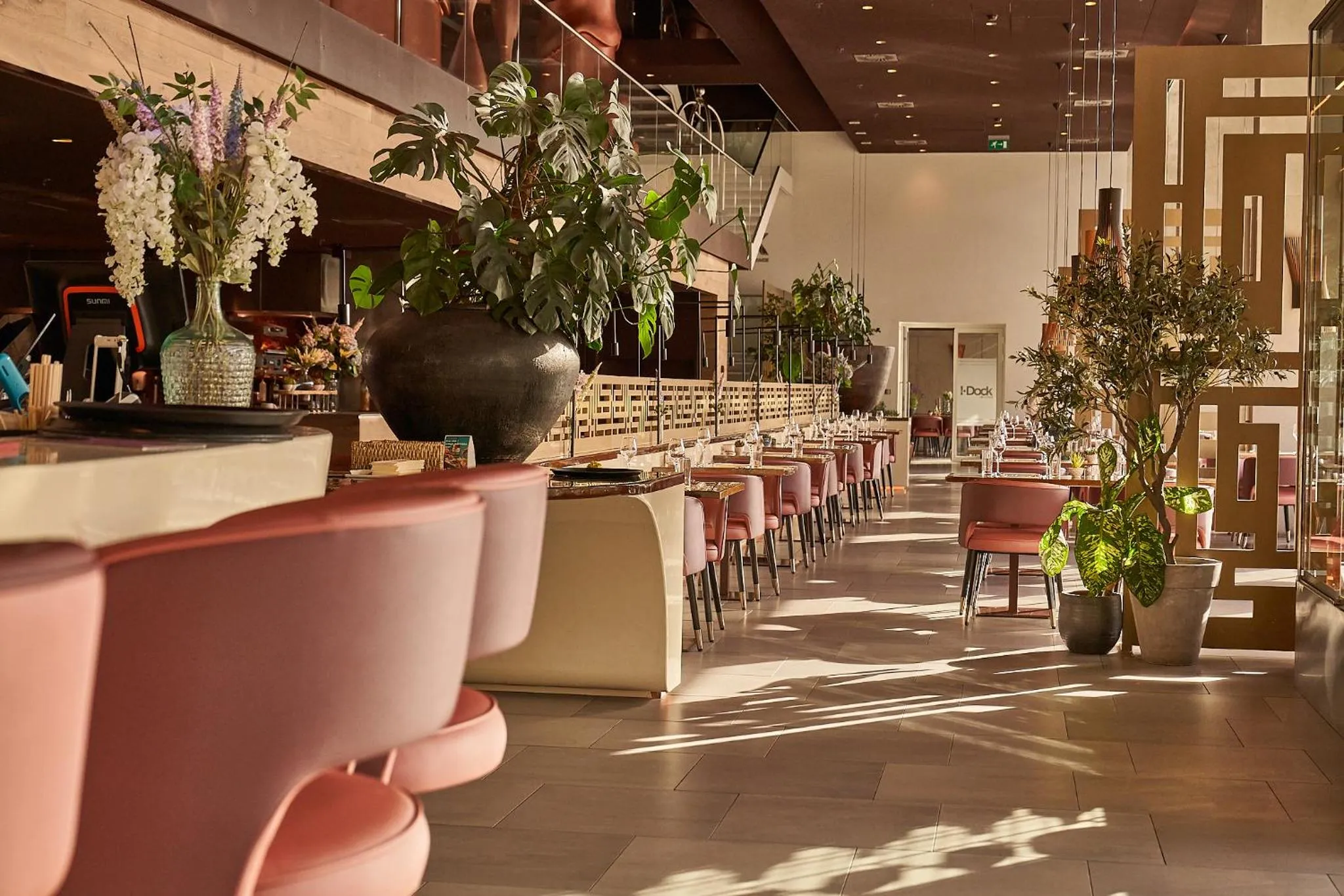 Restaurant/places to eat in Room Mate Aitana, Amsterdam