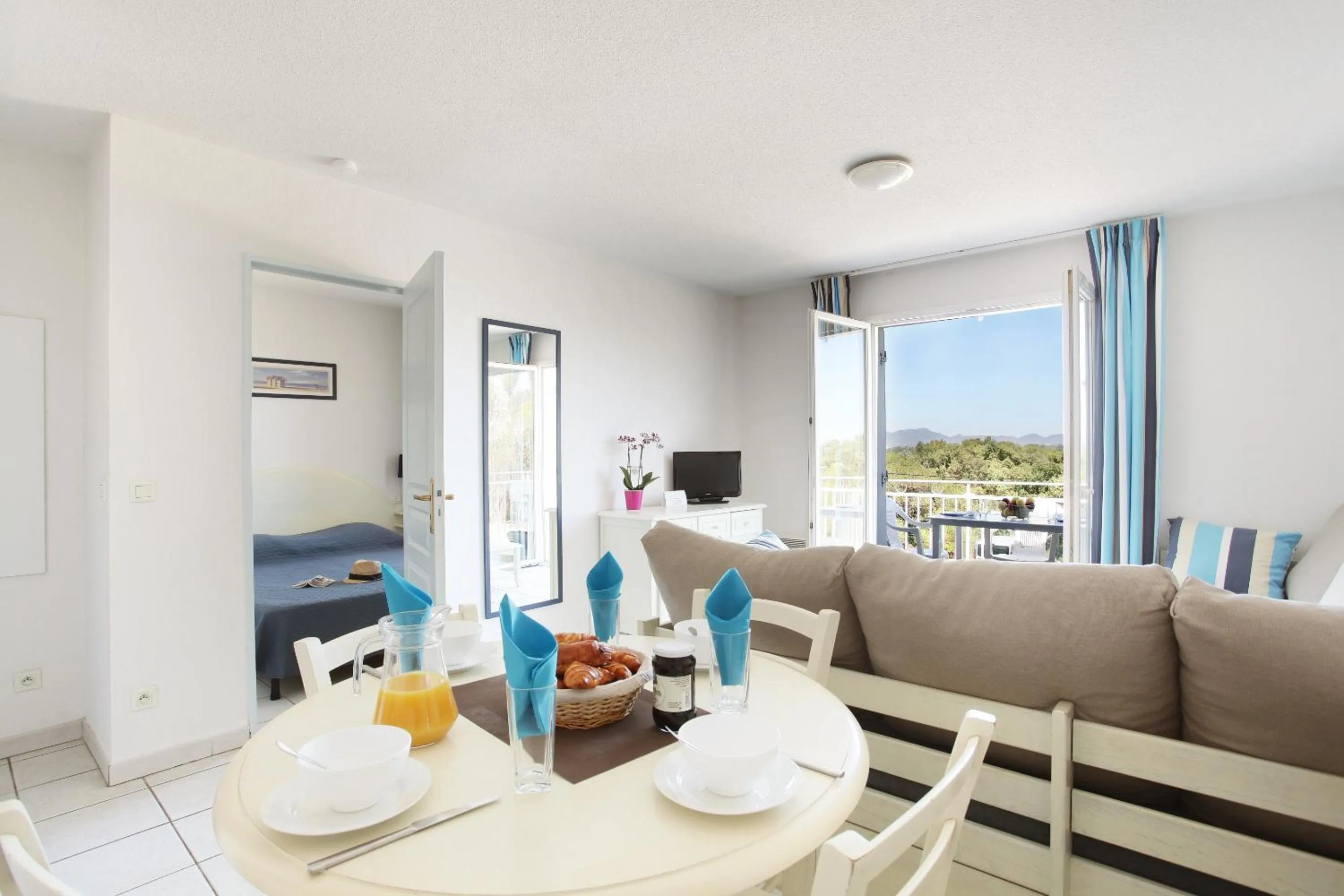Dining area in Résidence Odalys Domaine des Eucalyptus