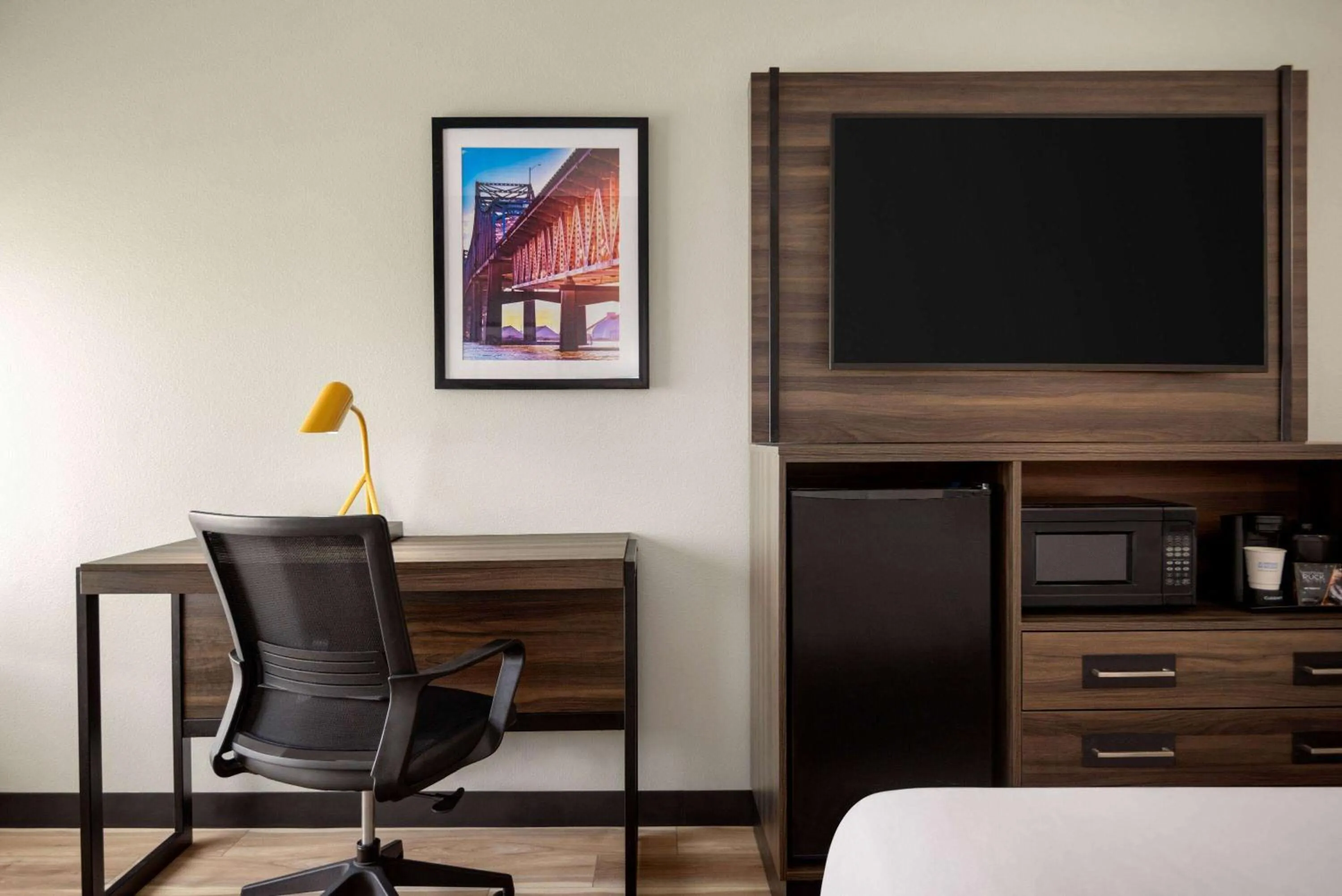 TV and multimedia in La Quinta by Wyndham Gonzales LA