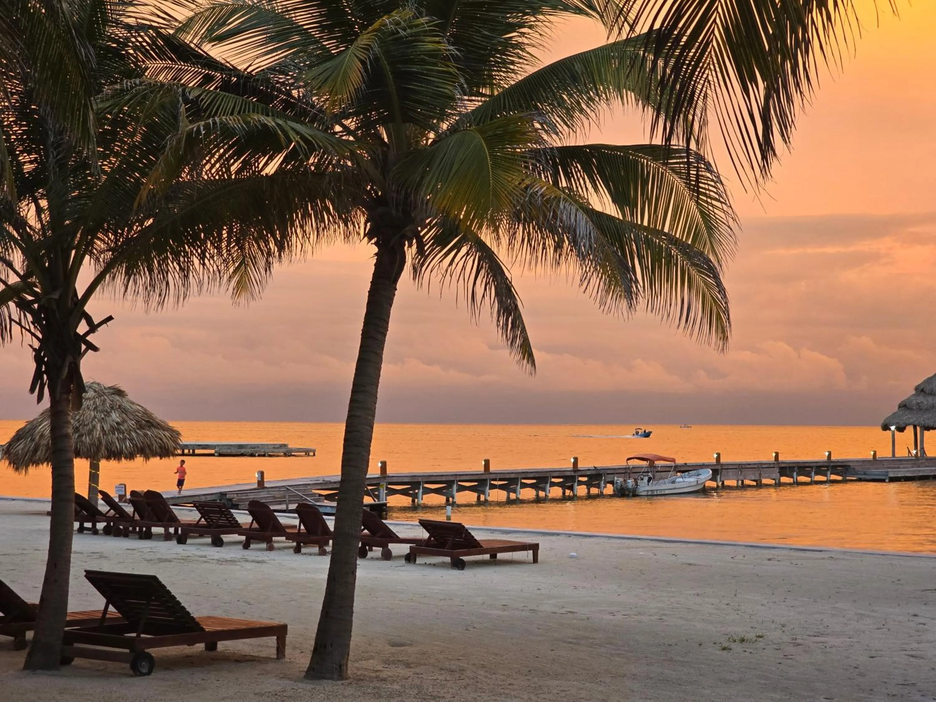 Sunset in Xanadu Island Resort