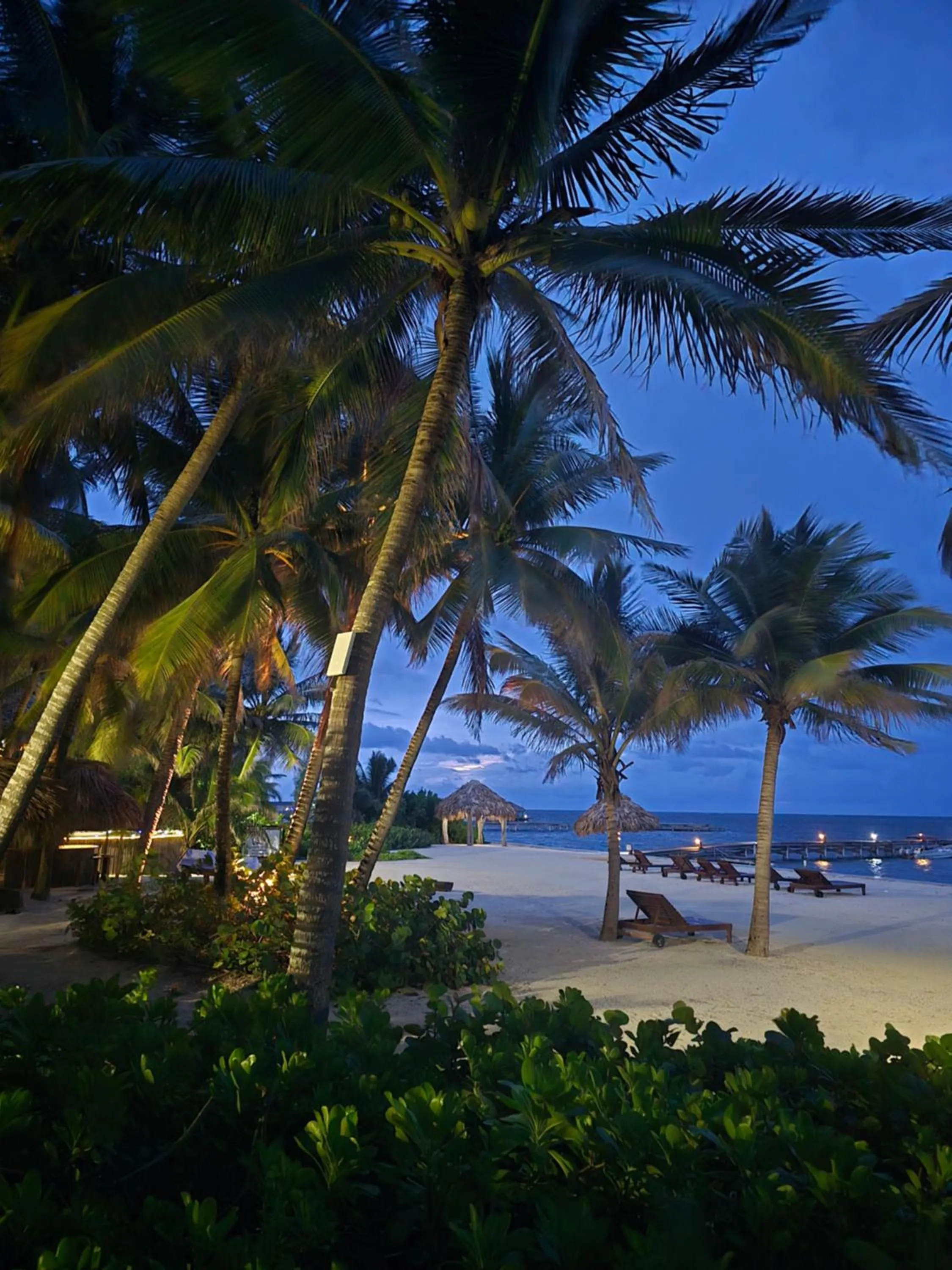 Beach in Xanadu Island Resort