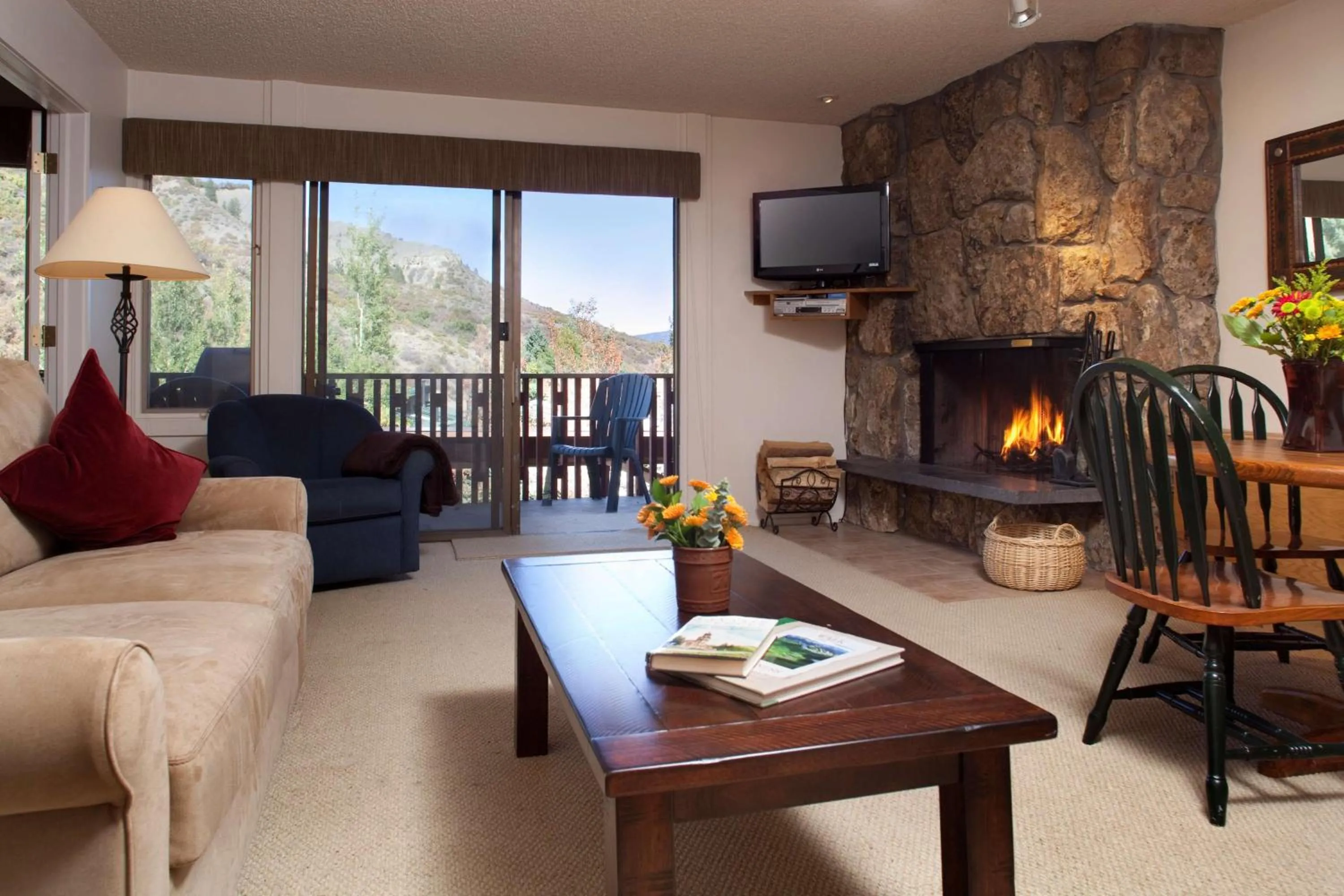 Photo of the whole room in Lichenhearth - CoralTree Residence Collection