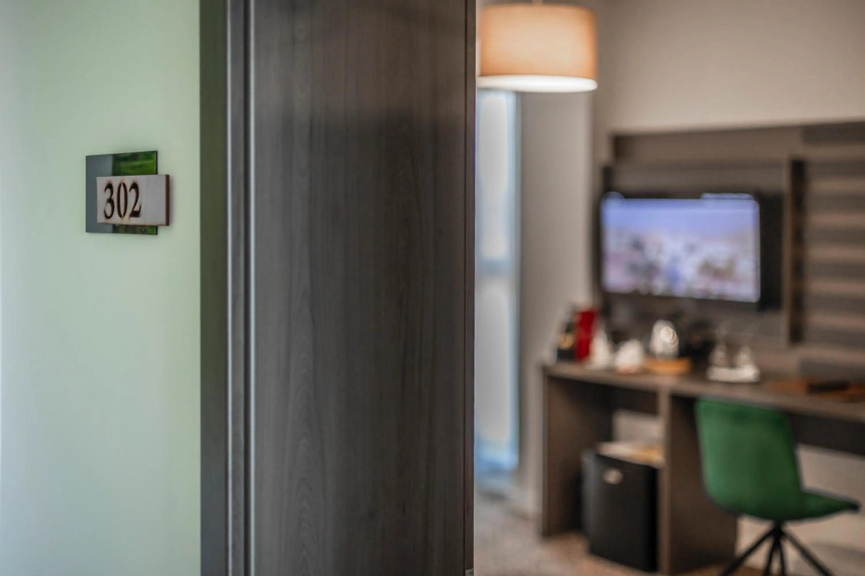 TV and multimedia in Charm Boutique Hotel