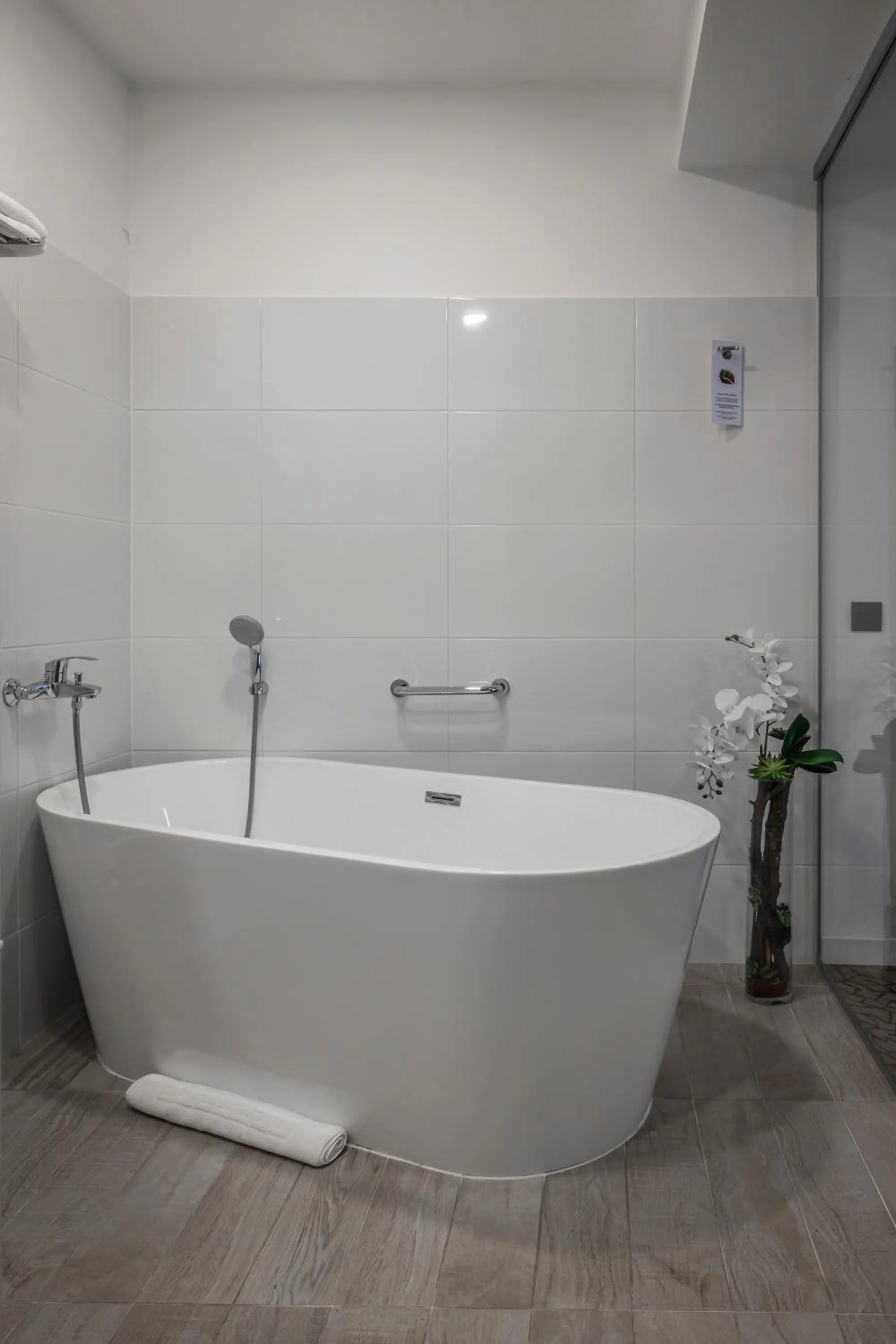 Bath in Charm Boutique Hotel