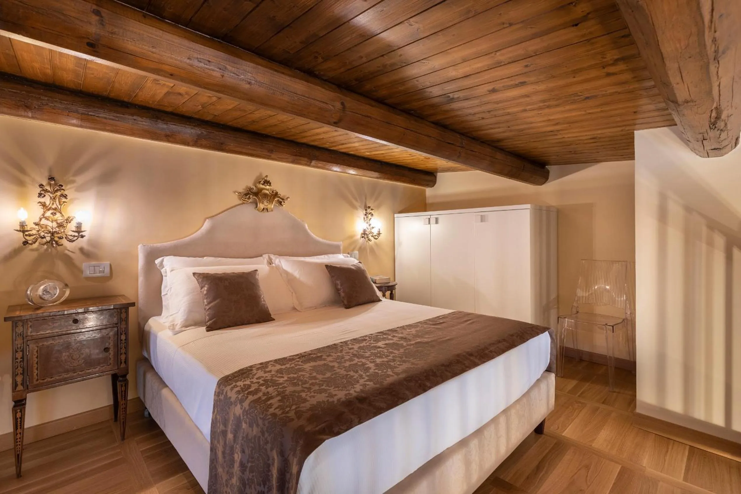 Bedroom, Bed in Saint George's House Appartamenti & Spa