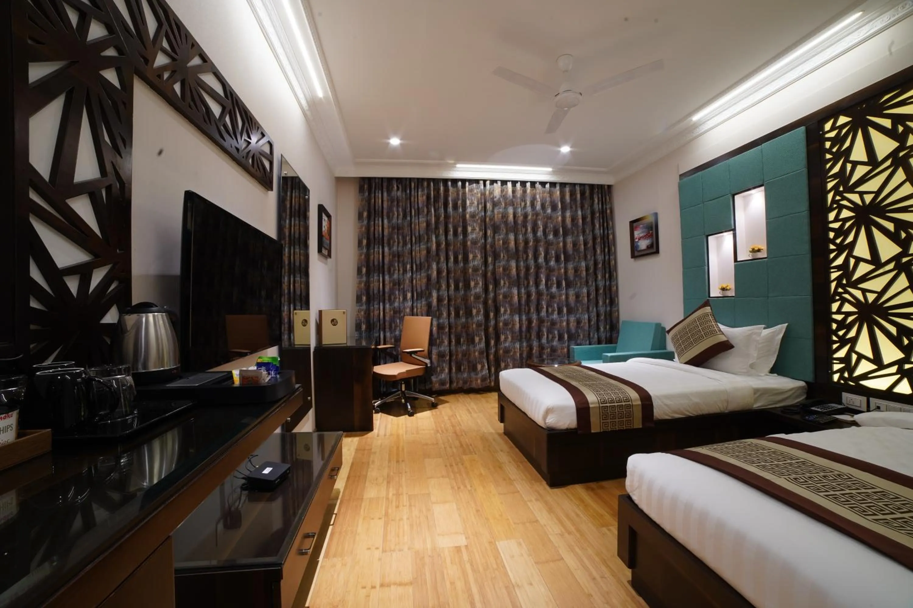 Photo of the whole room in Hotel 18 Keys