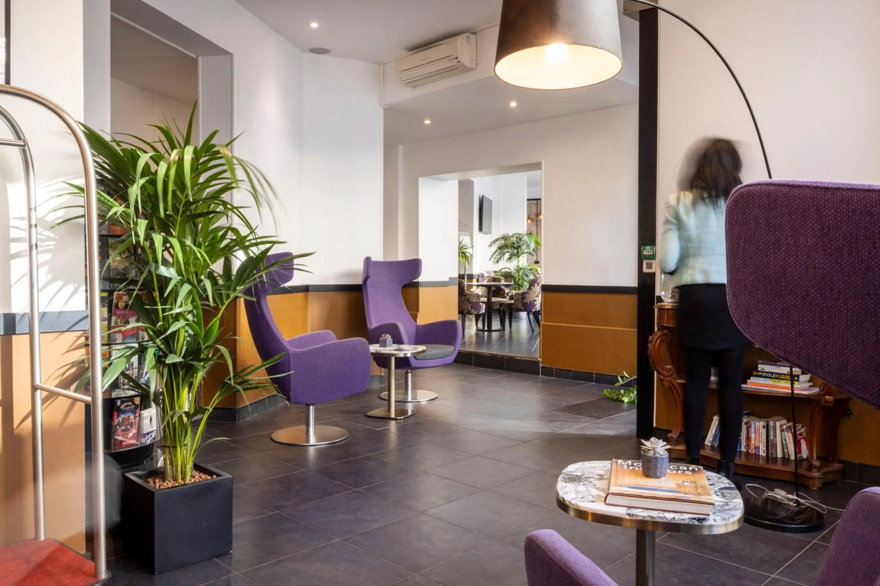 Lobby or reception in Avalon Hotel