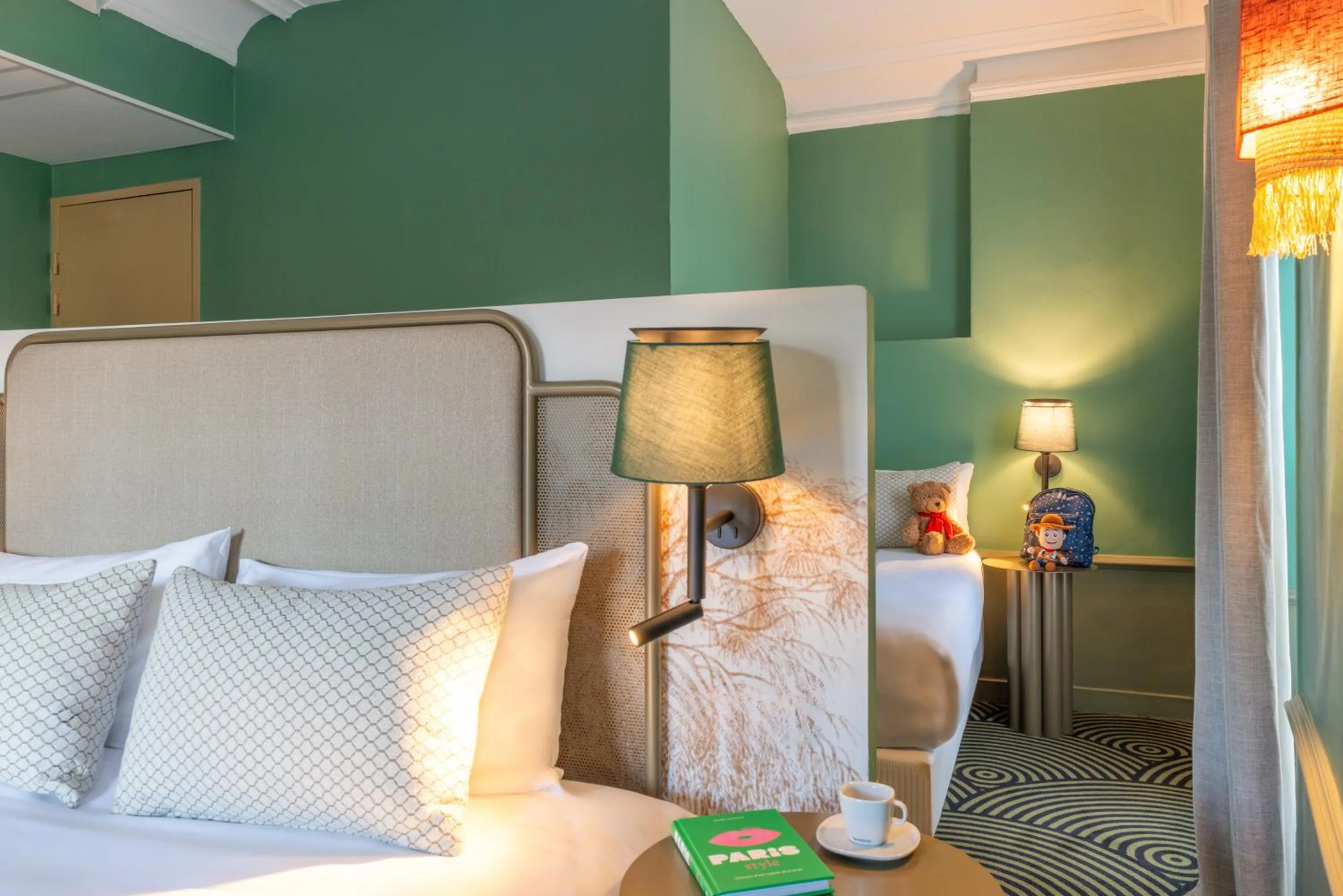 Photo of the whole room, Bed in Hotel Avalon Paris