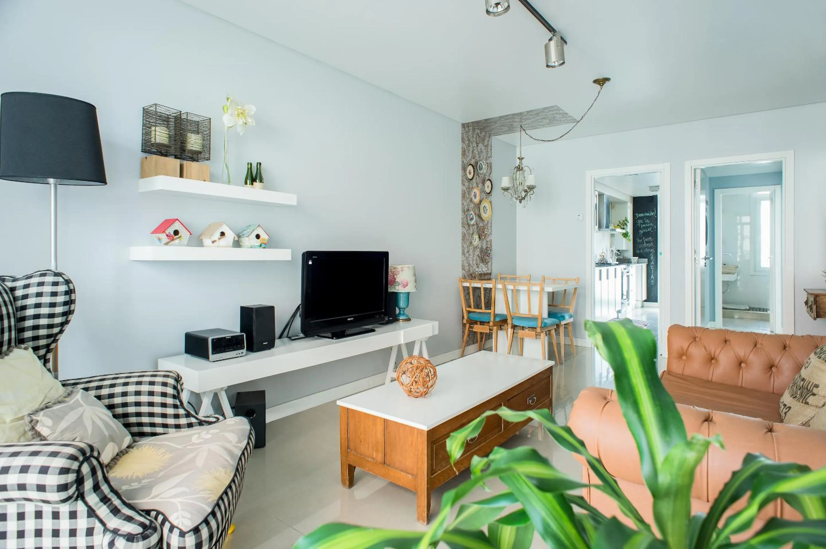 Living room in 457 Gascon