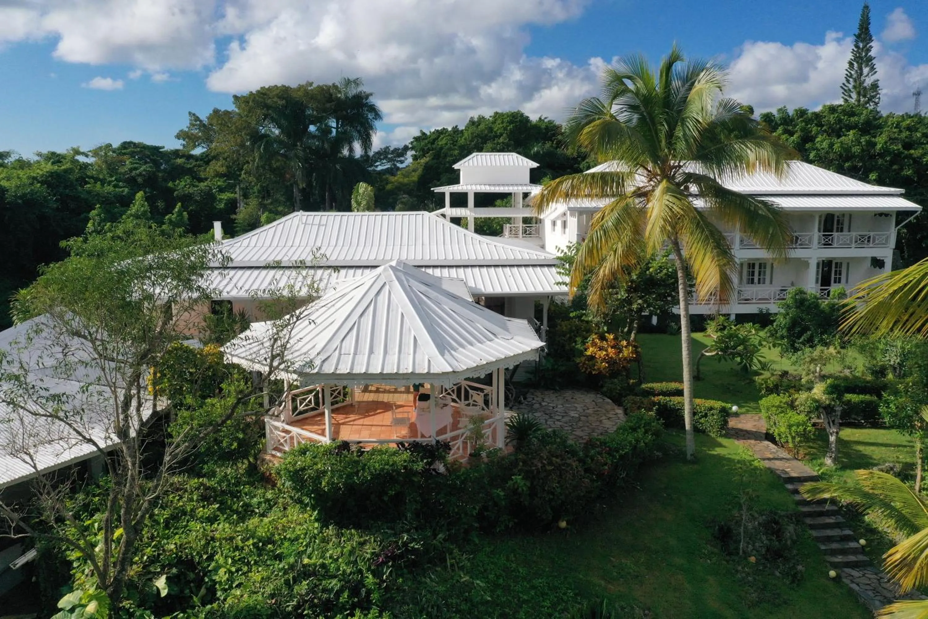 Patio in Hotel TODOBLANCO, Las Galeras, SAMANA