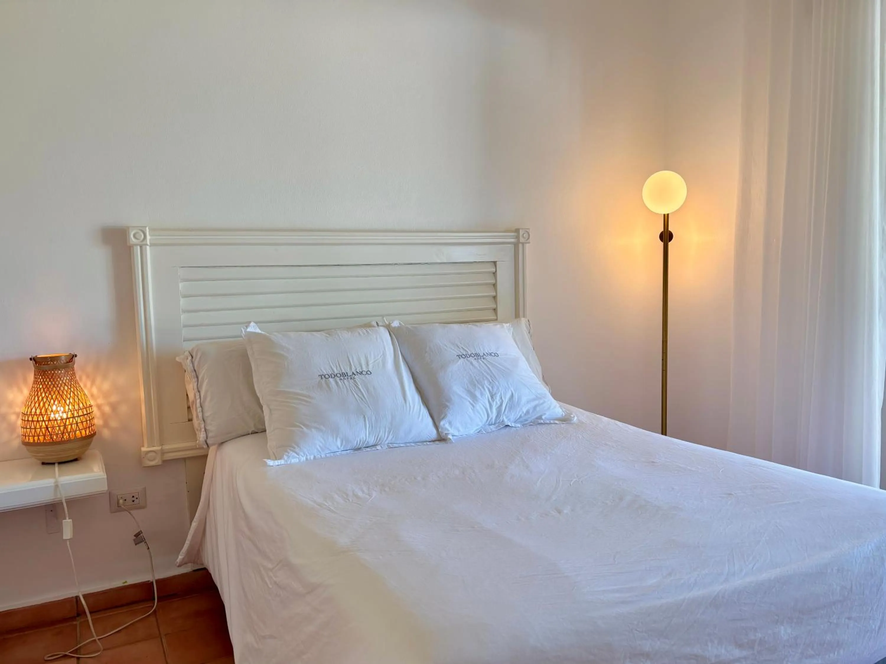 Bed in Hotel TODOBLANCO, Las Galeras, SAMANA