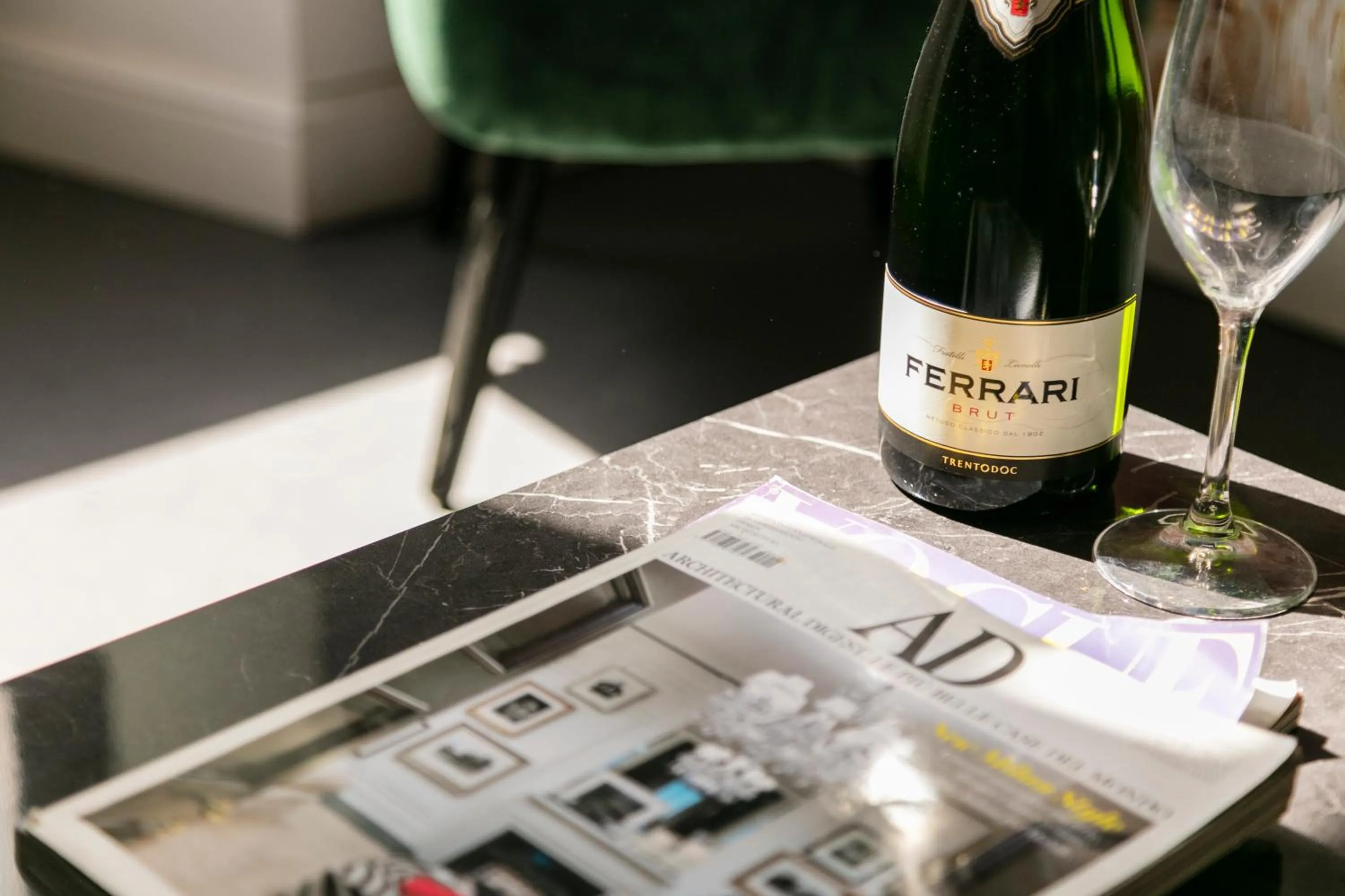 Communal lounge/ TV room in Hadrianus Temple Suites - The Venue Collection