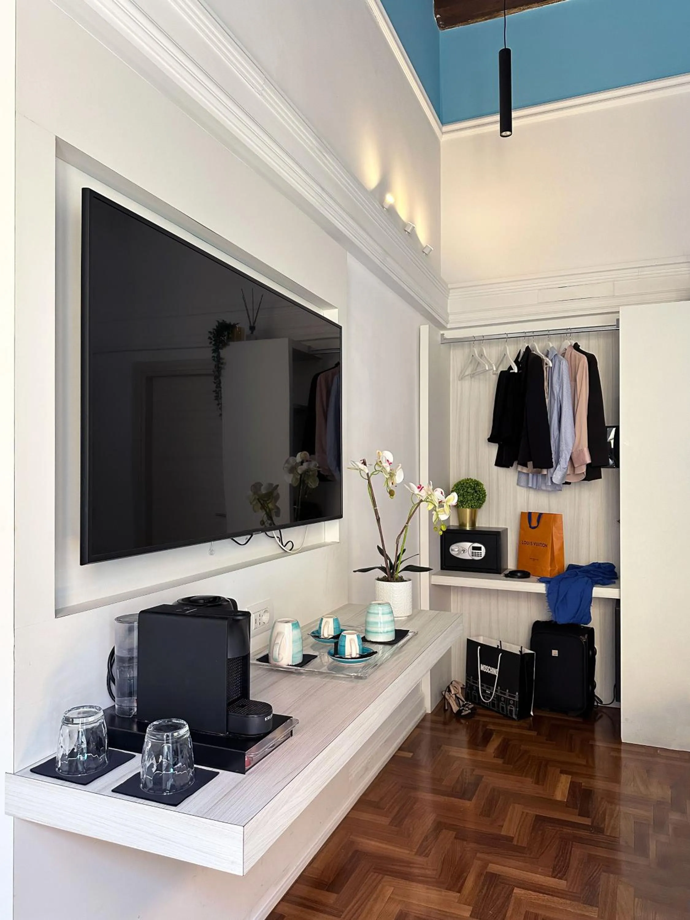 wardrobe in Hadrianus Temple Suites - The Venue Collection