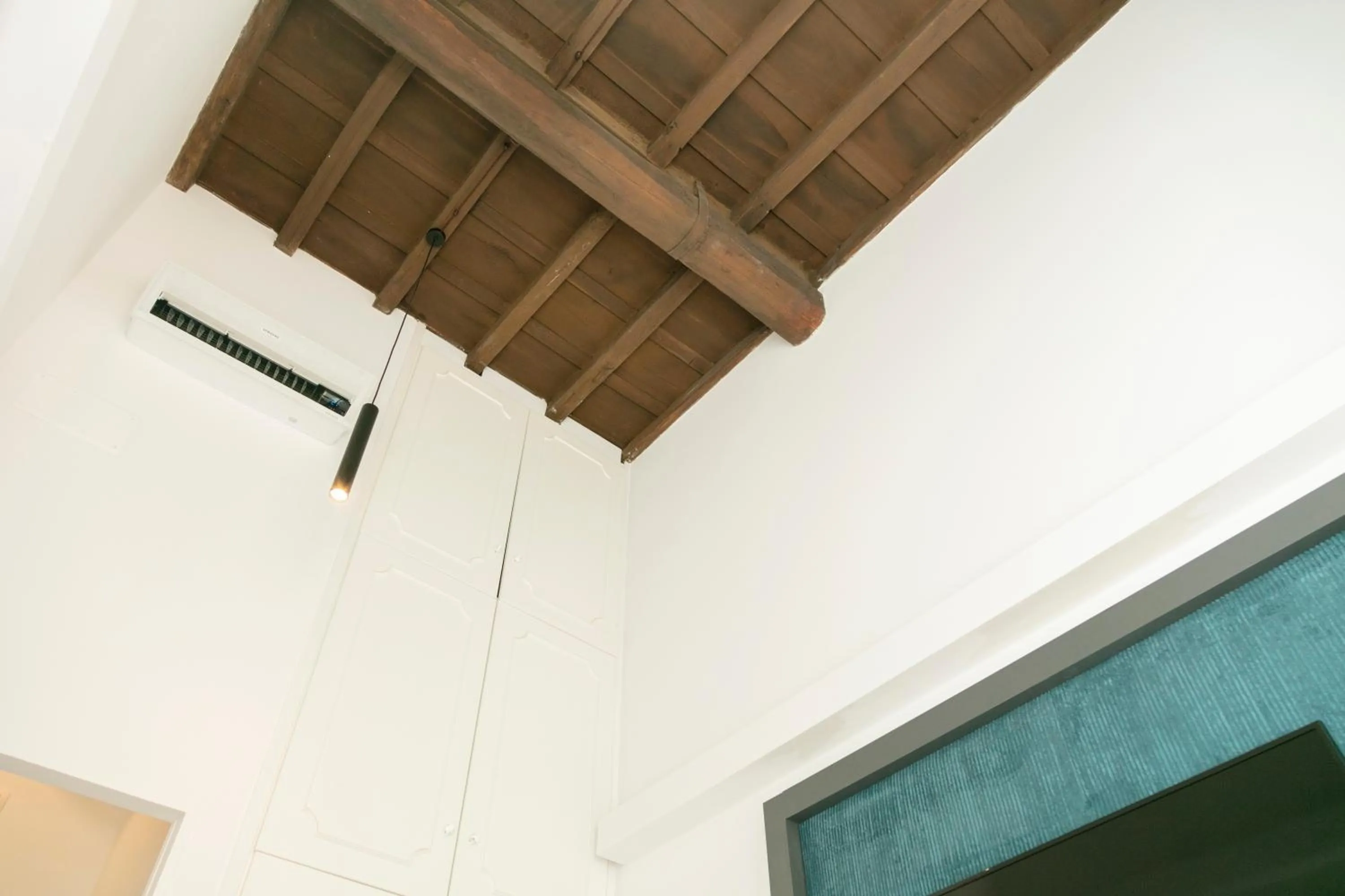 Decorative detail in Hadrianus Temple Suites - The Venue Collection